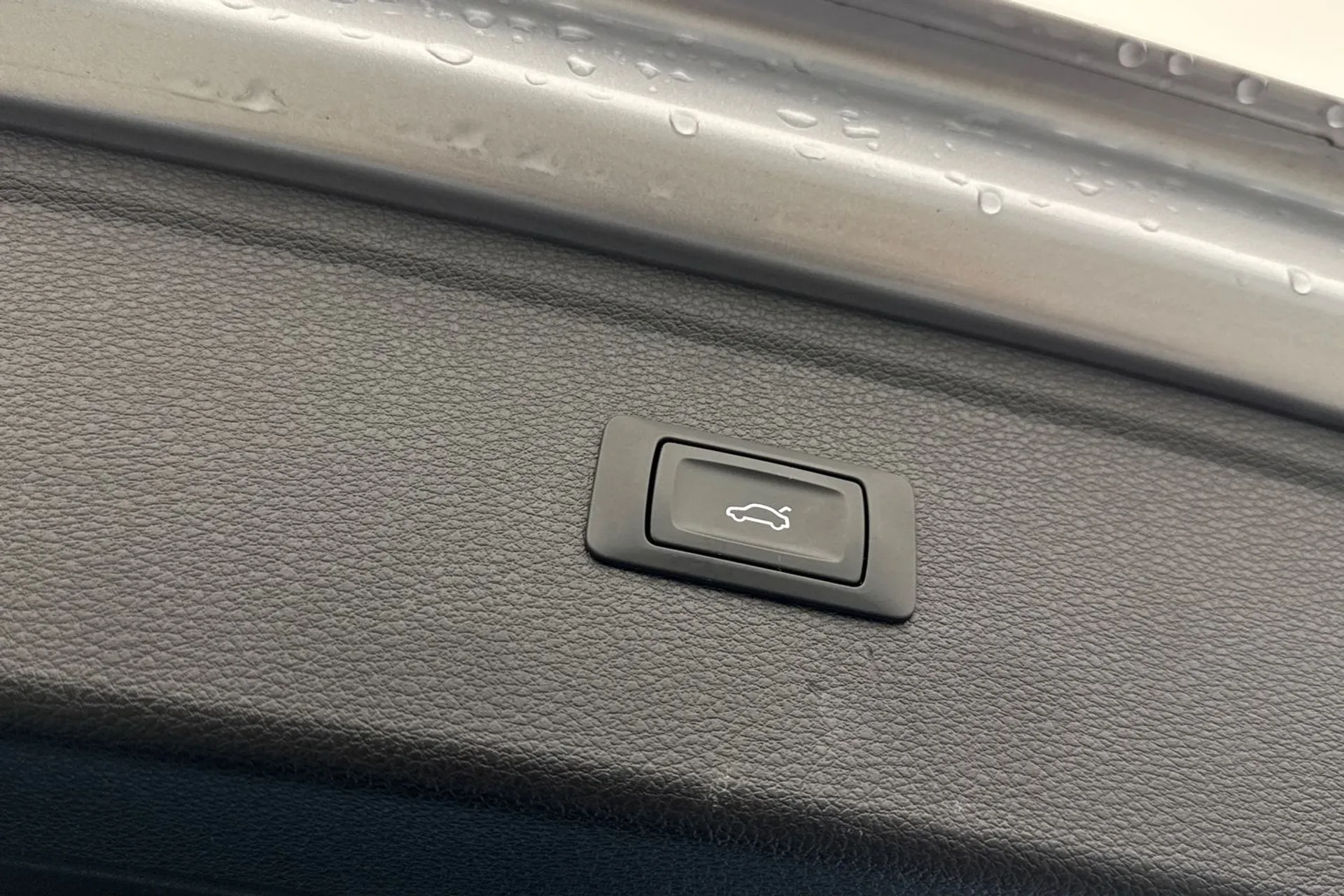 Audi Q5 thumbnail image number 19