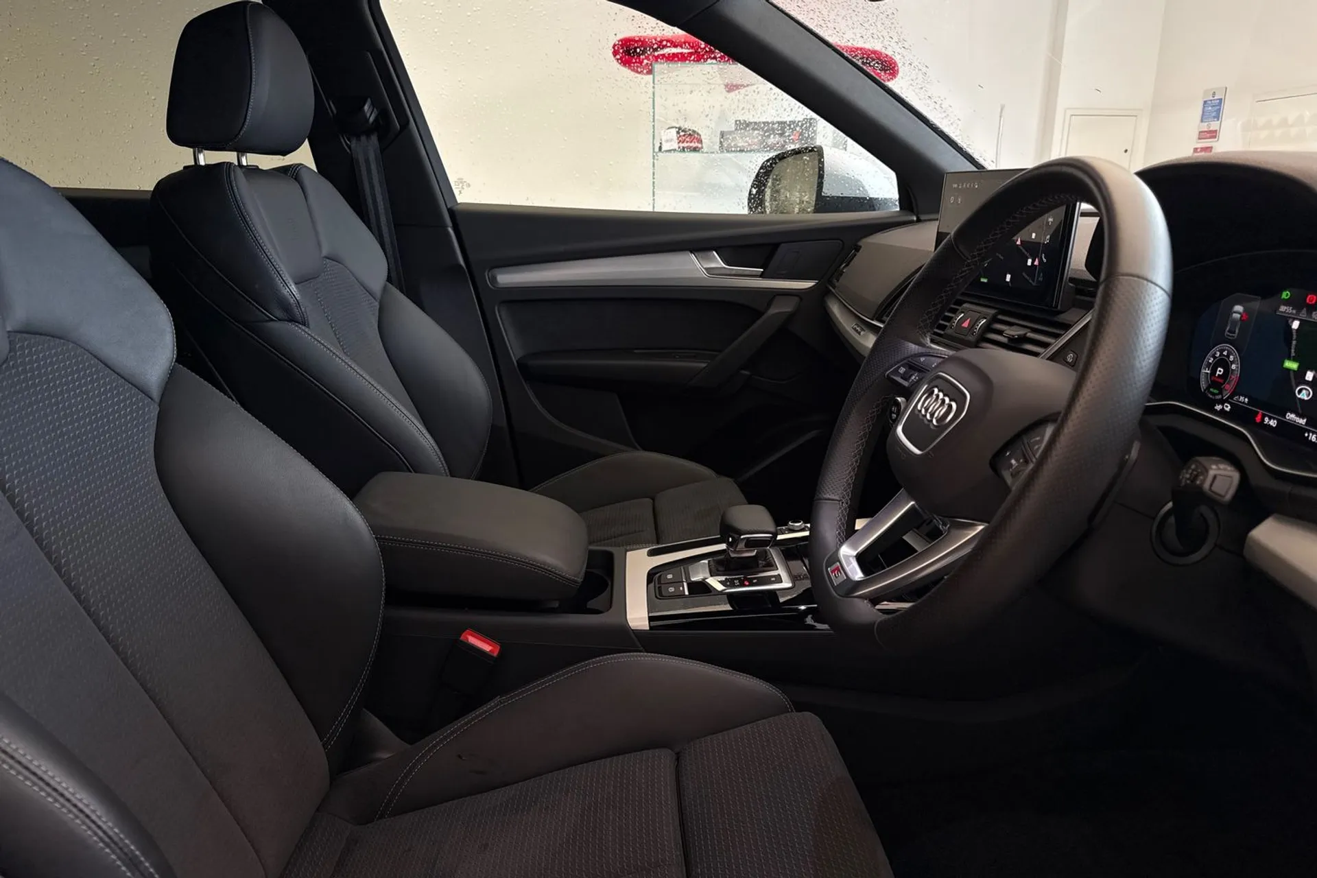 Audi Q5 thumbnail image number 24