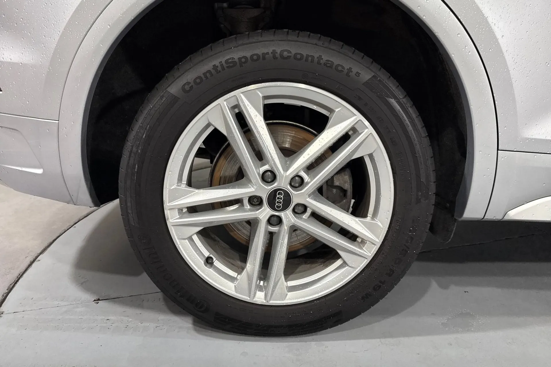 Audi Q5 thumbnail image number 13