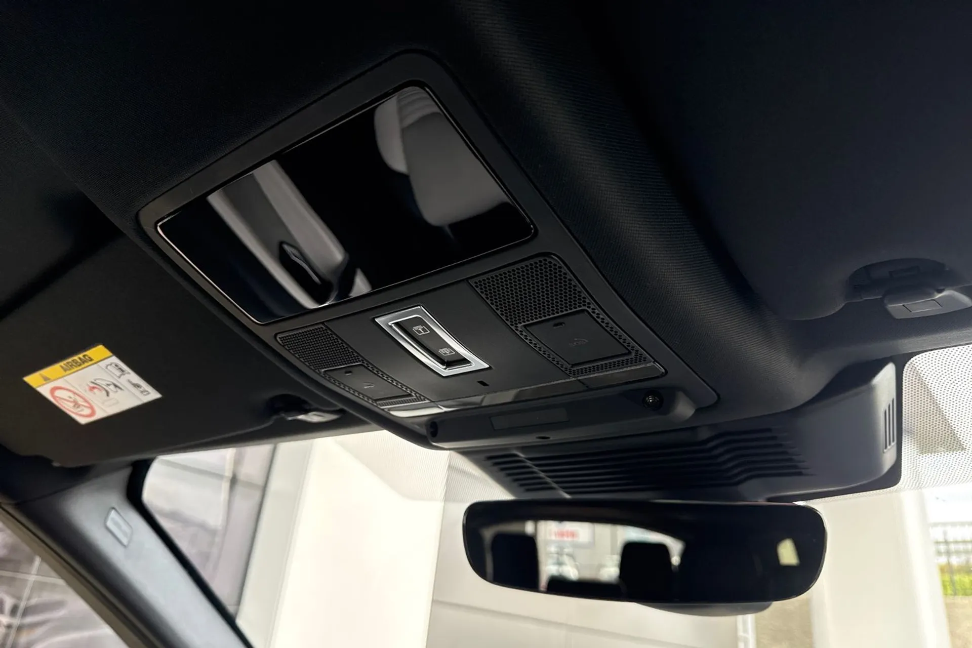 LAND ROVER DISCOVERY SPORT thumbnail image number 52