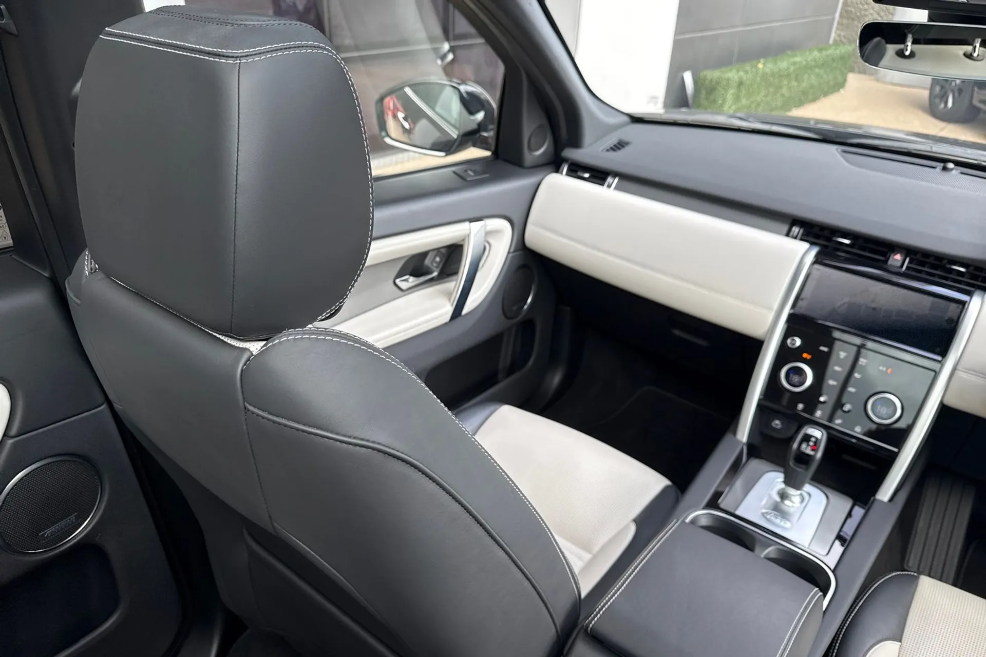 LAND ROVER DISCOVERY SPORT thumbnail image number 42