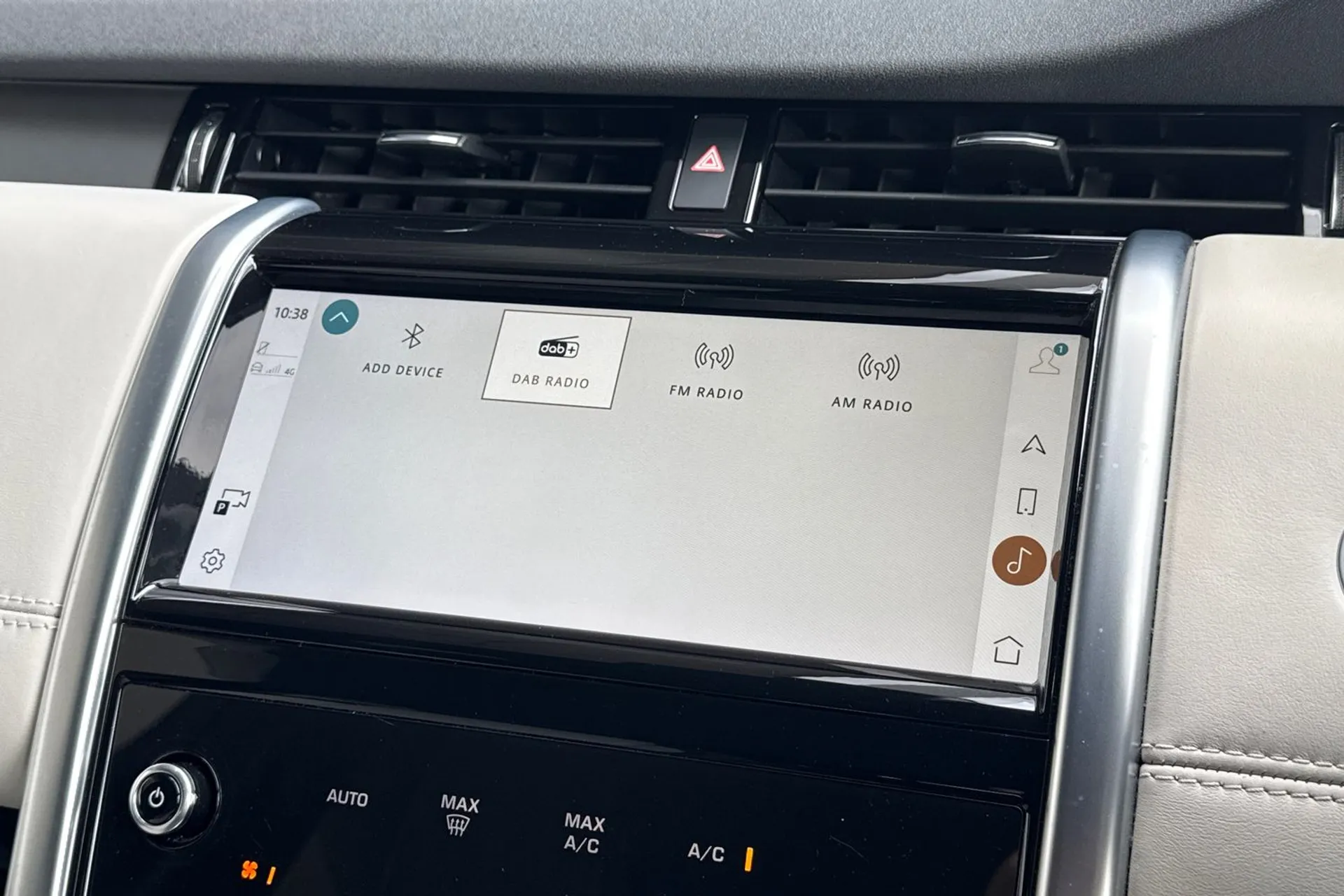 LAND ROVER DISCOVERY SPORT thumbnail image number 61