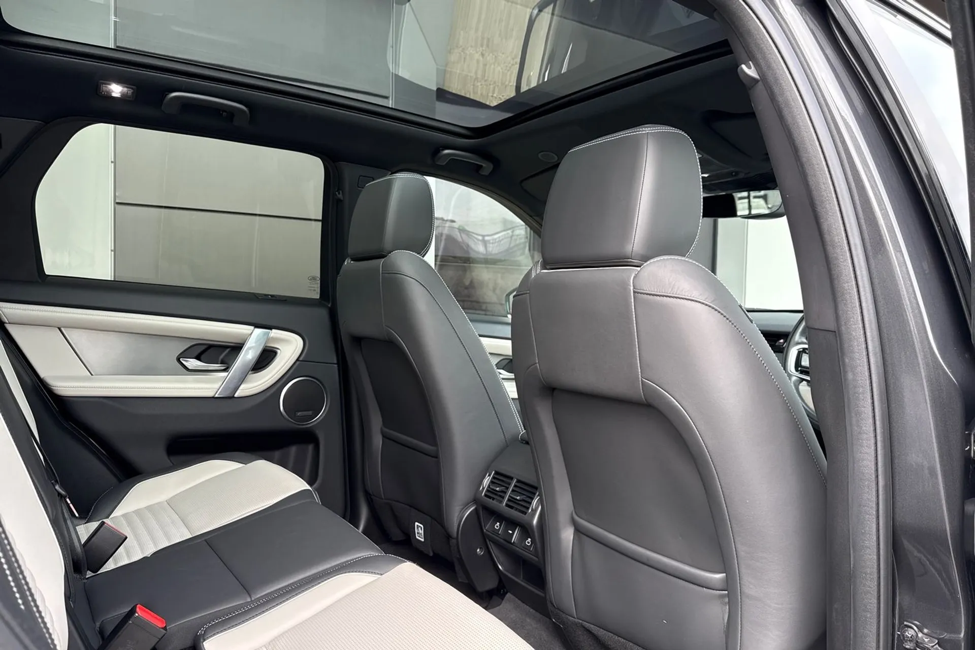 LAND ROVER DISCOVERY SPORT thumbnail image number 33