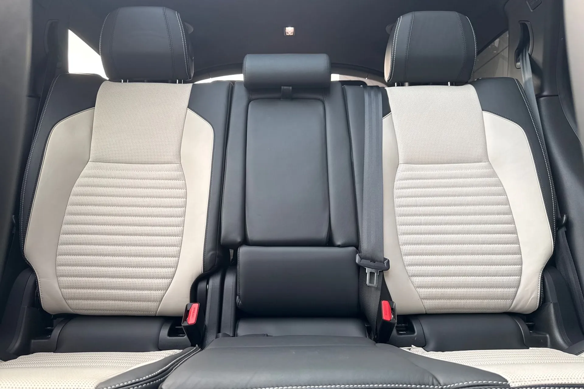 LAND ROVER DISCOVERY SPORT thumbnail image number 38