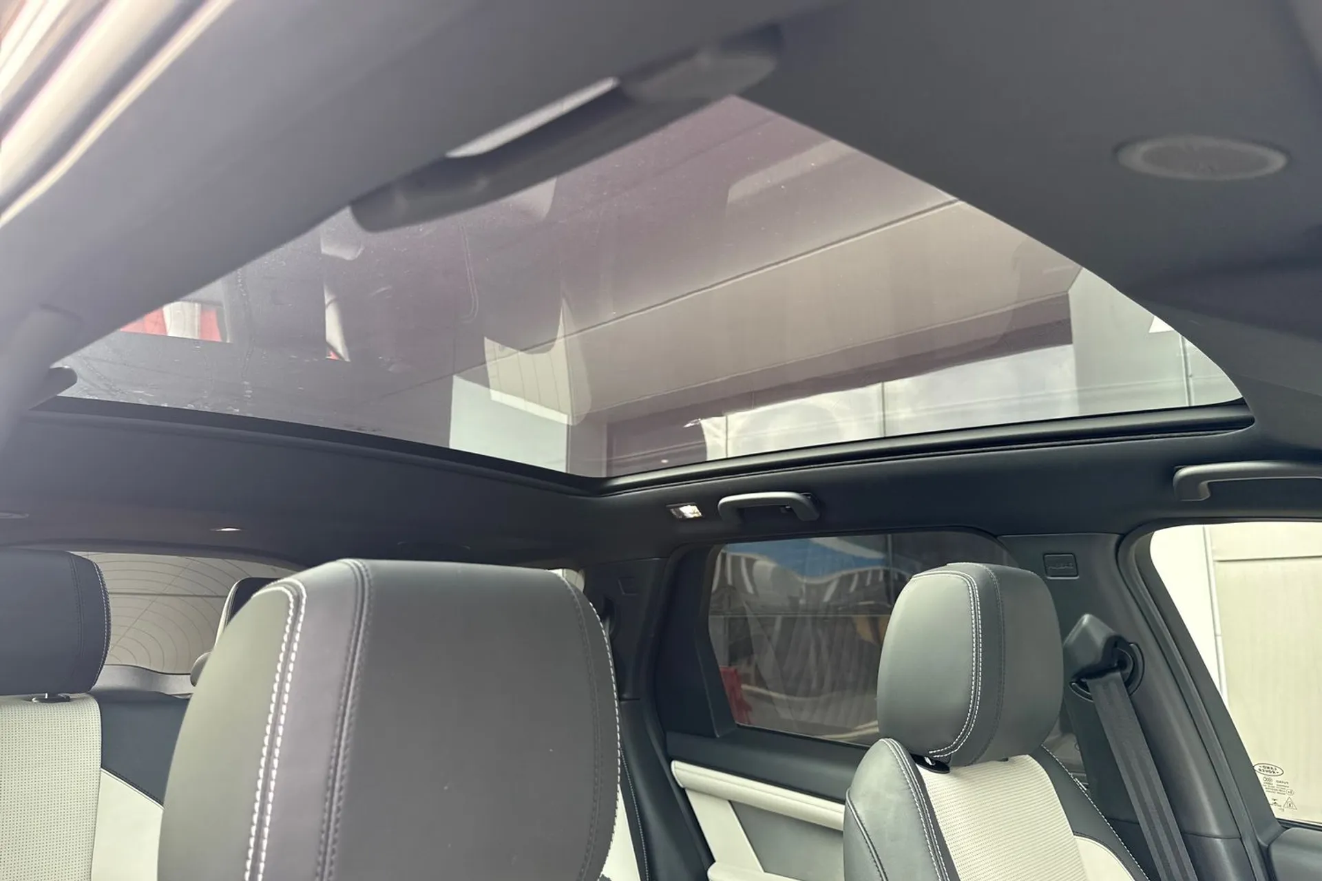 LAND ROVER DISCOVERY SPORT thumbnail image number 9