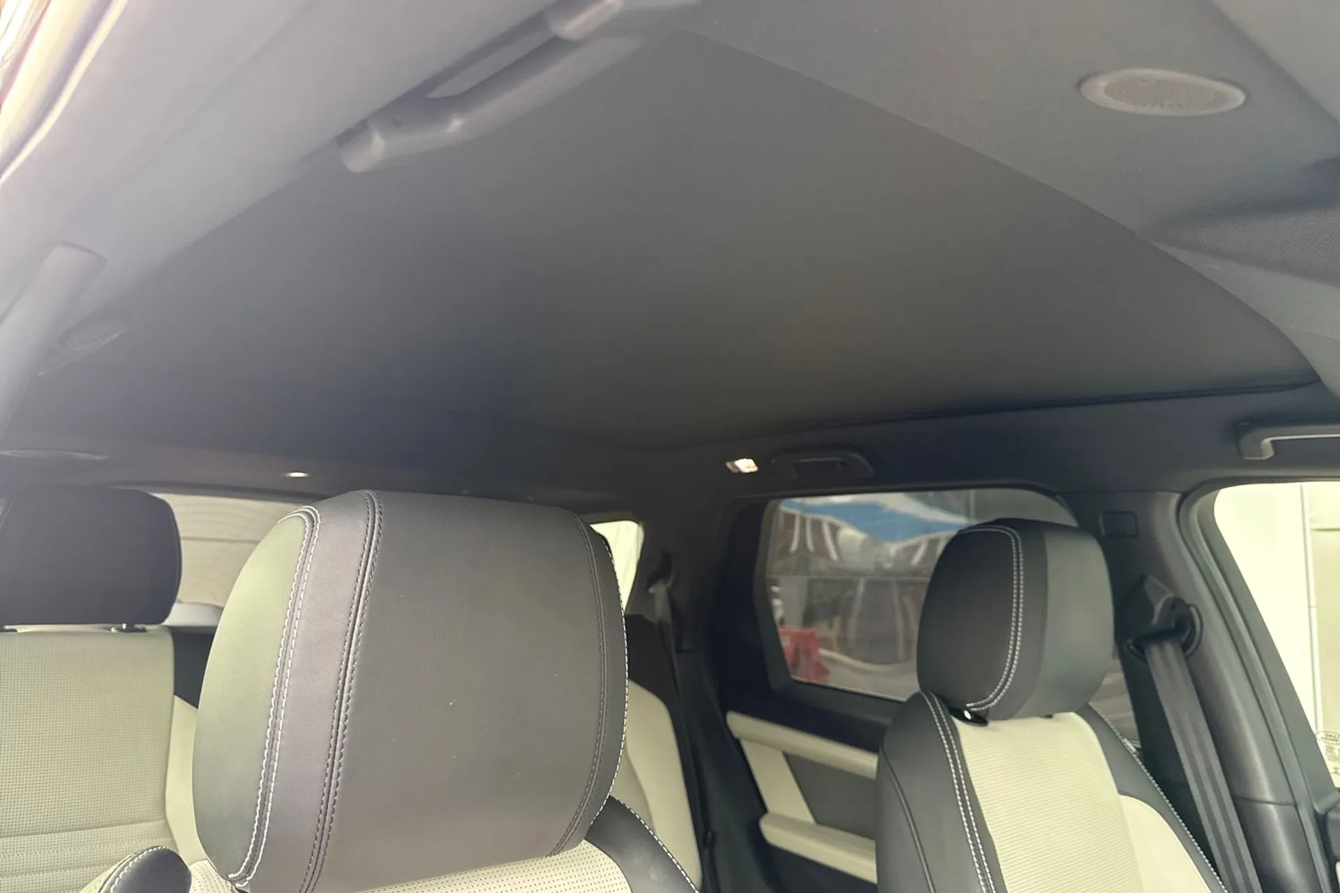 LAND ROVER DISCOVERY SPORT thumbnail image number 8