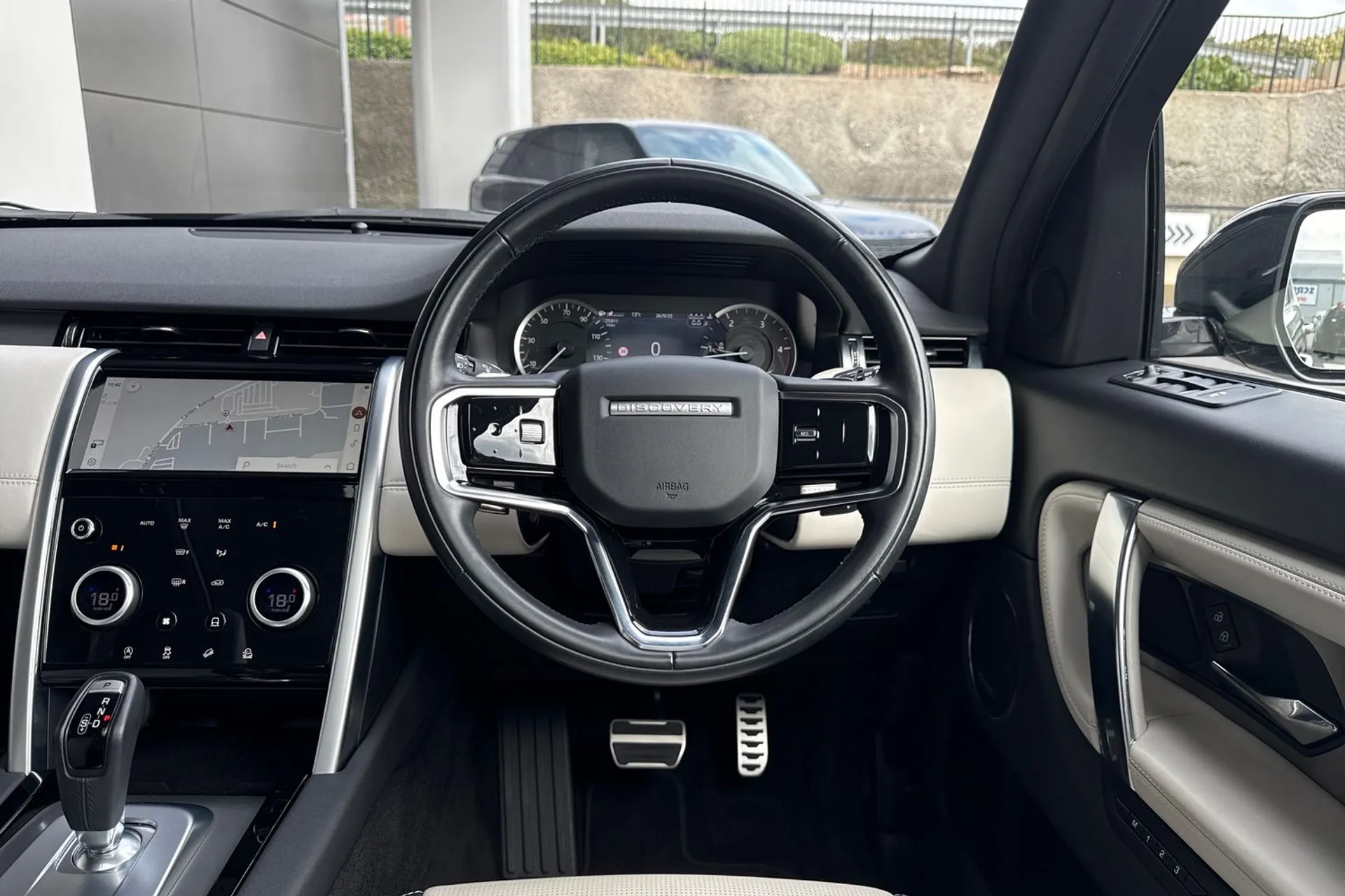 LAND ROVER DISCOVERY SPORT thumbnail image number 44