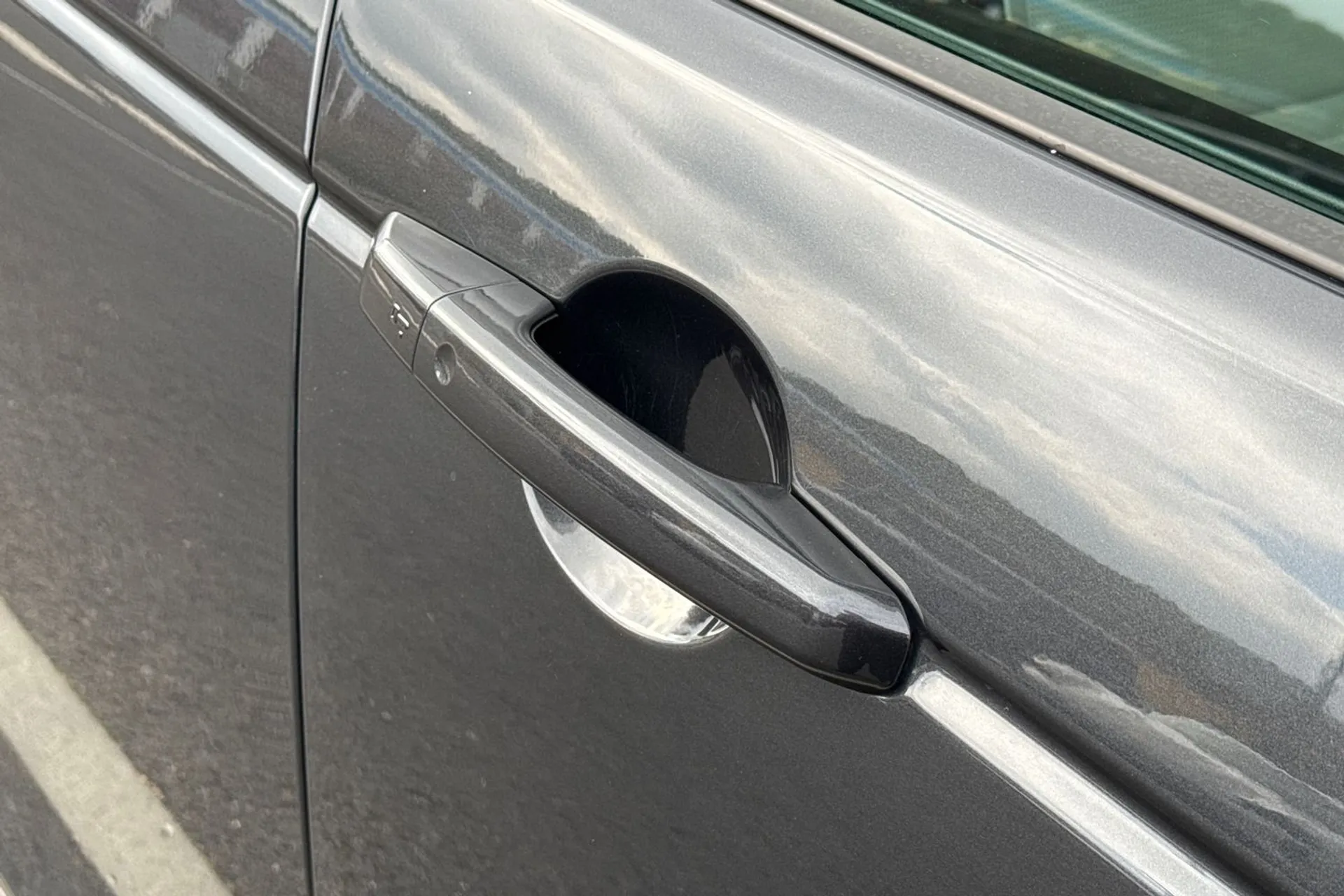 LAND ROVER DISCOVERY SPORT thumbnail image number 24