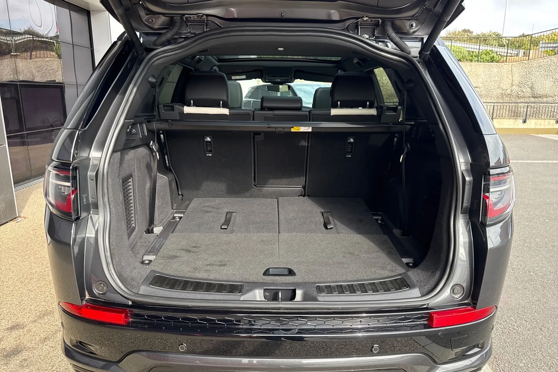 LAND ROVER DISCOVERY SPORT thumbnail image number 30