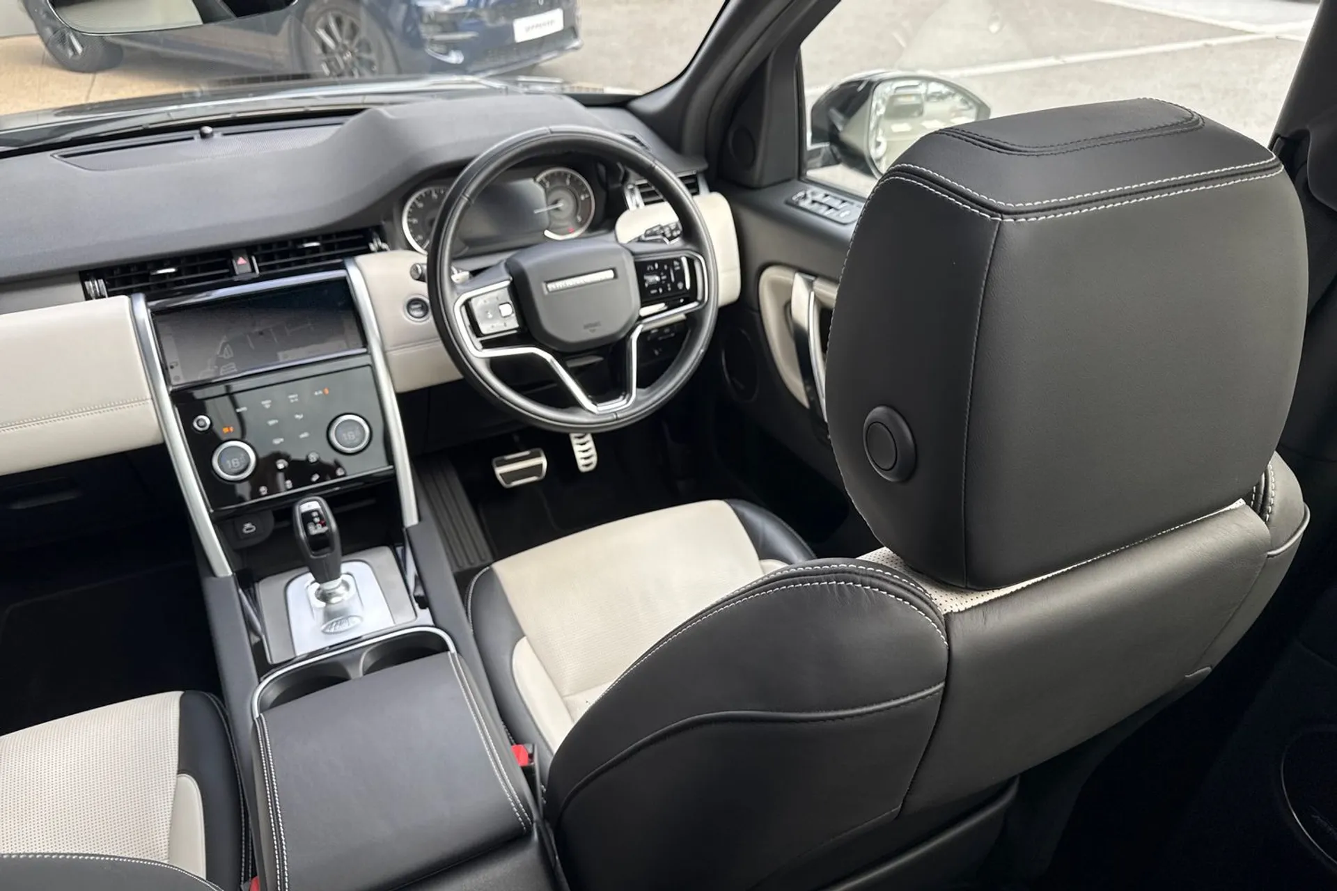 LAND ROVER DISCOVERY SPORT thumbnail image number 43