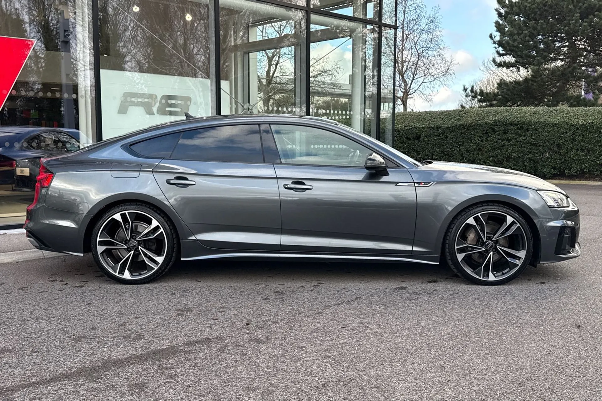 Audi A5 thumbnail image number 2