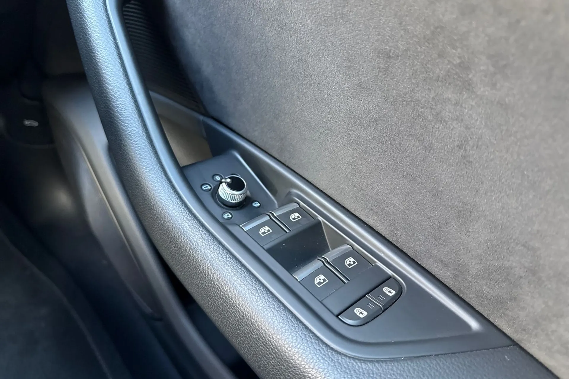 Audi A5 thumbnail image number 51