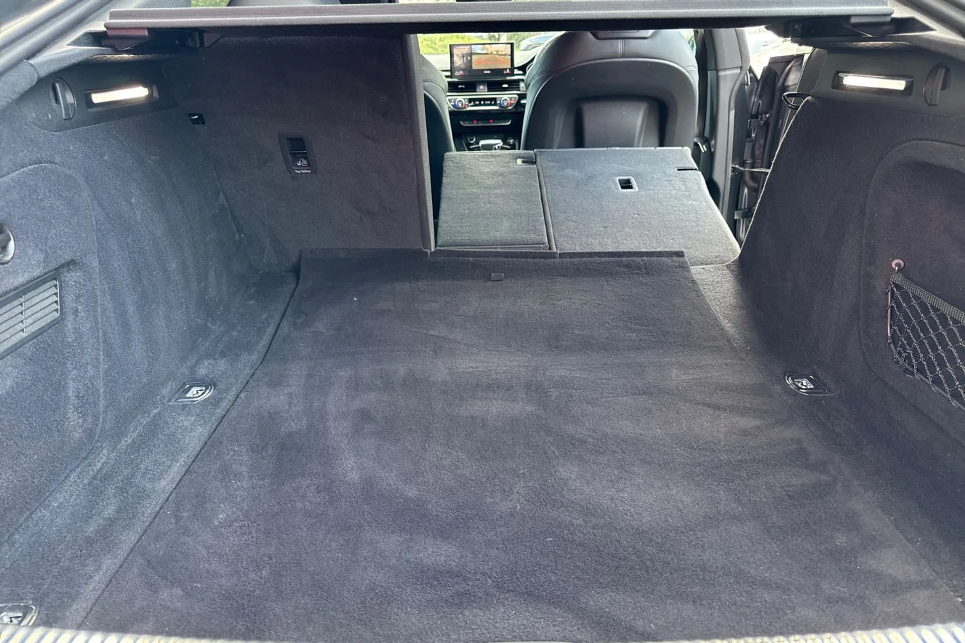 Audi A5 thumbnail image number 38