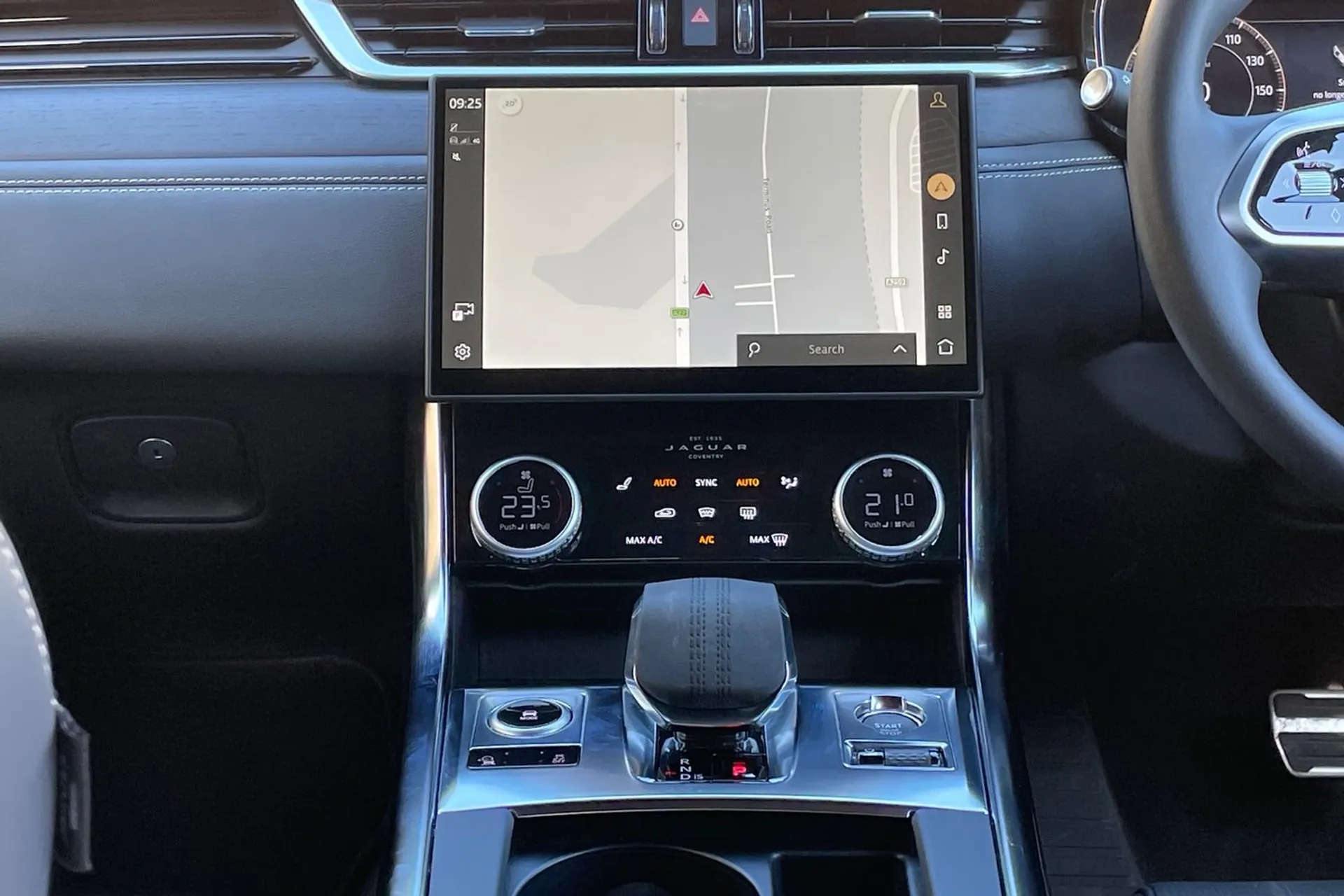 Jaguar XF thumbnail image number 3