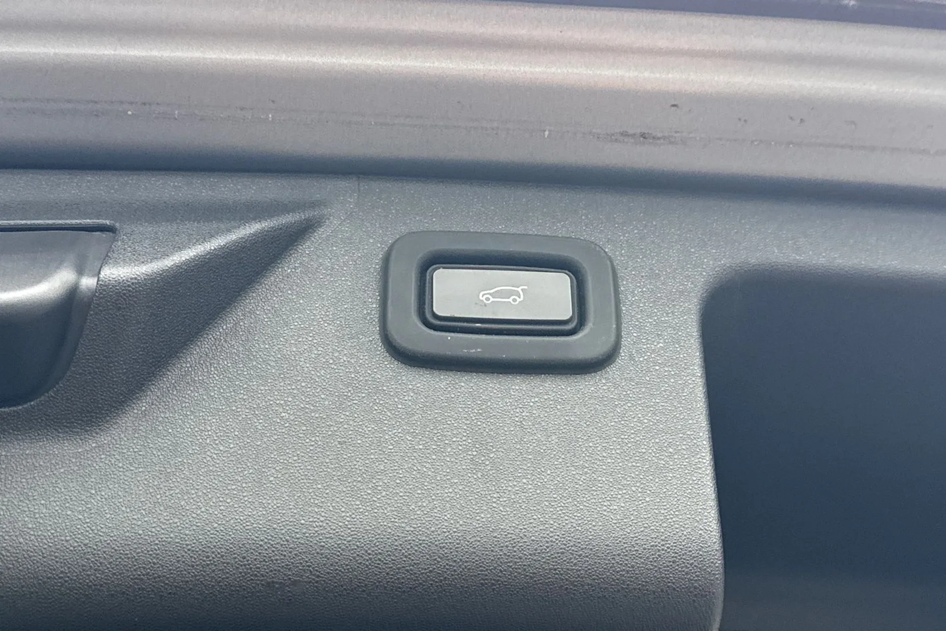 LAND ROVER DISCOVERY SPORT thumbnail image number 32