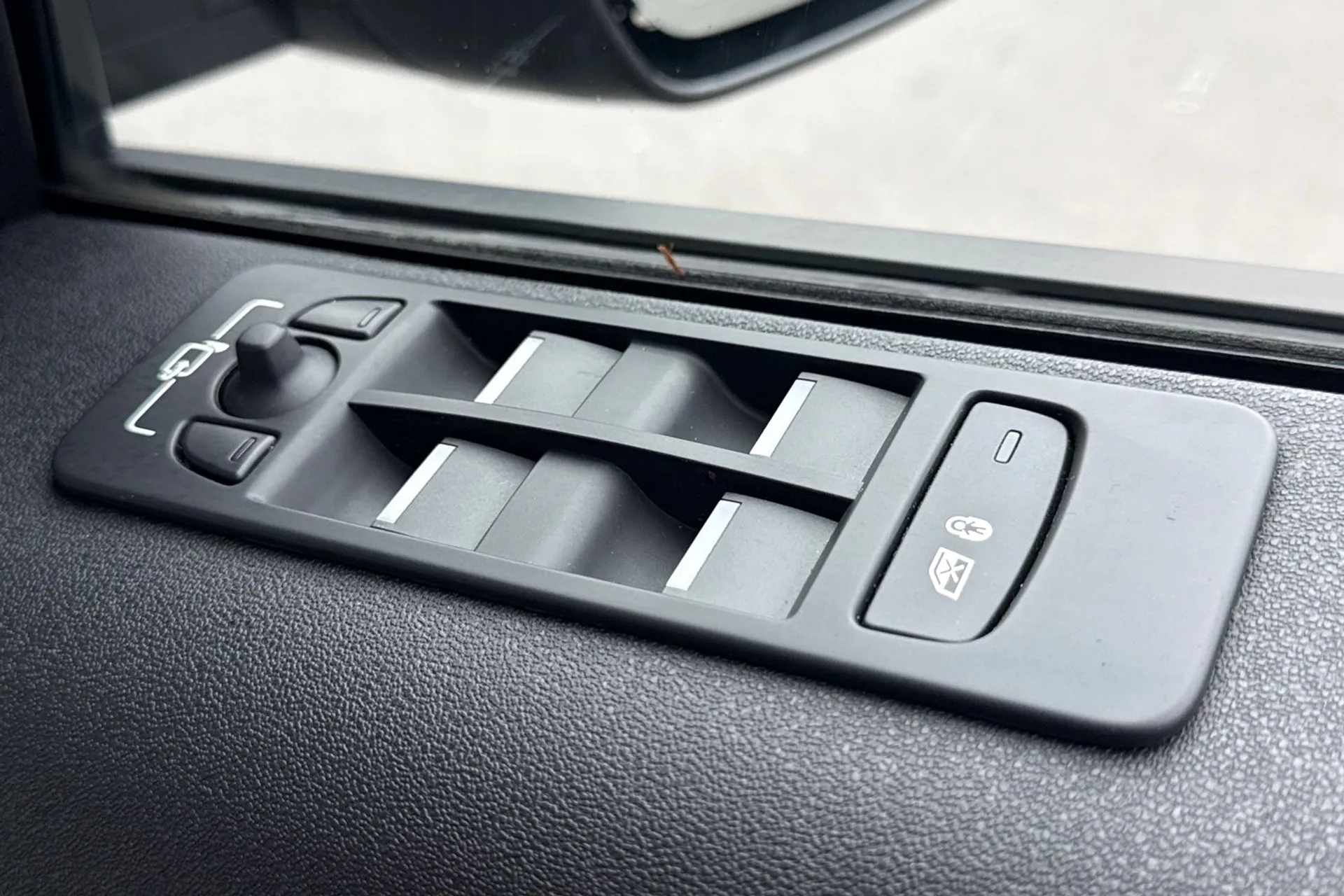 LAND ROVER DISCOVERY SPORT thumbnail image number 54