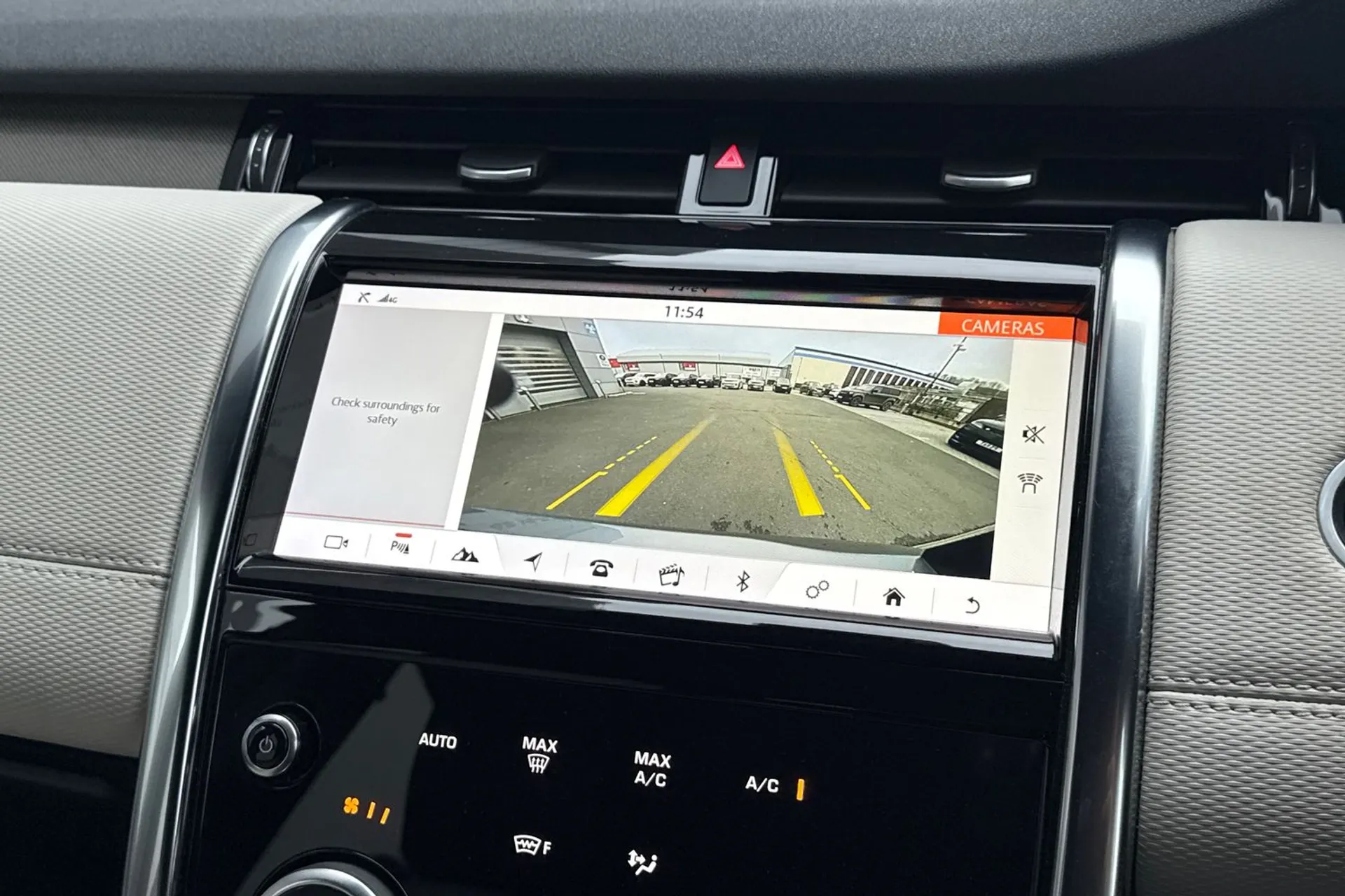 LAND ROVER DISCOVERY SPORT thumbnail image number 5