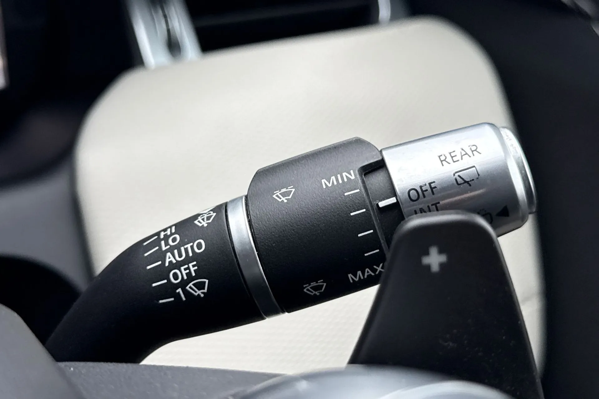 LAND ROVER DISCOVERY SPORT thumbnail image number 60