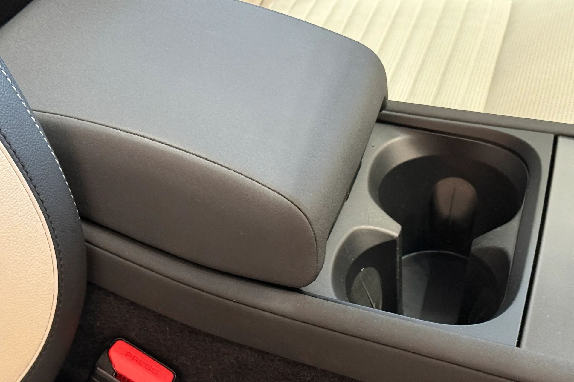 LAND ROVER DISCOVERY SPORT thumbnail image number 42