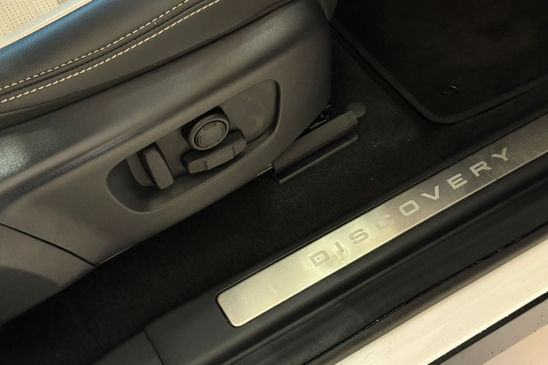 LAND ROVER DISCOVERY SPORT thumbnail image number 39