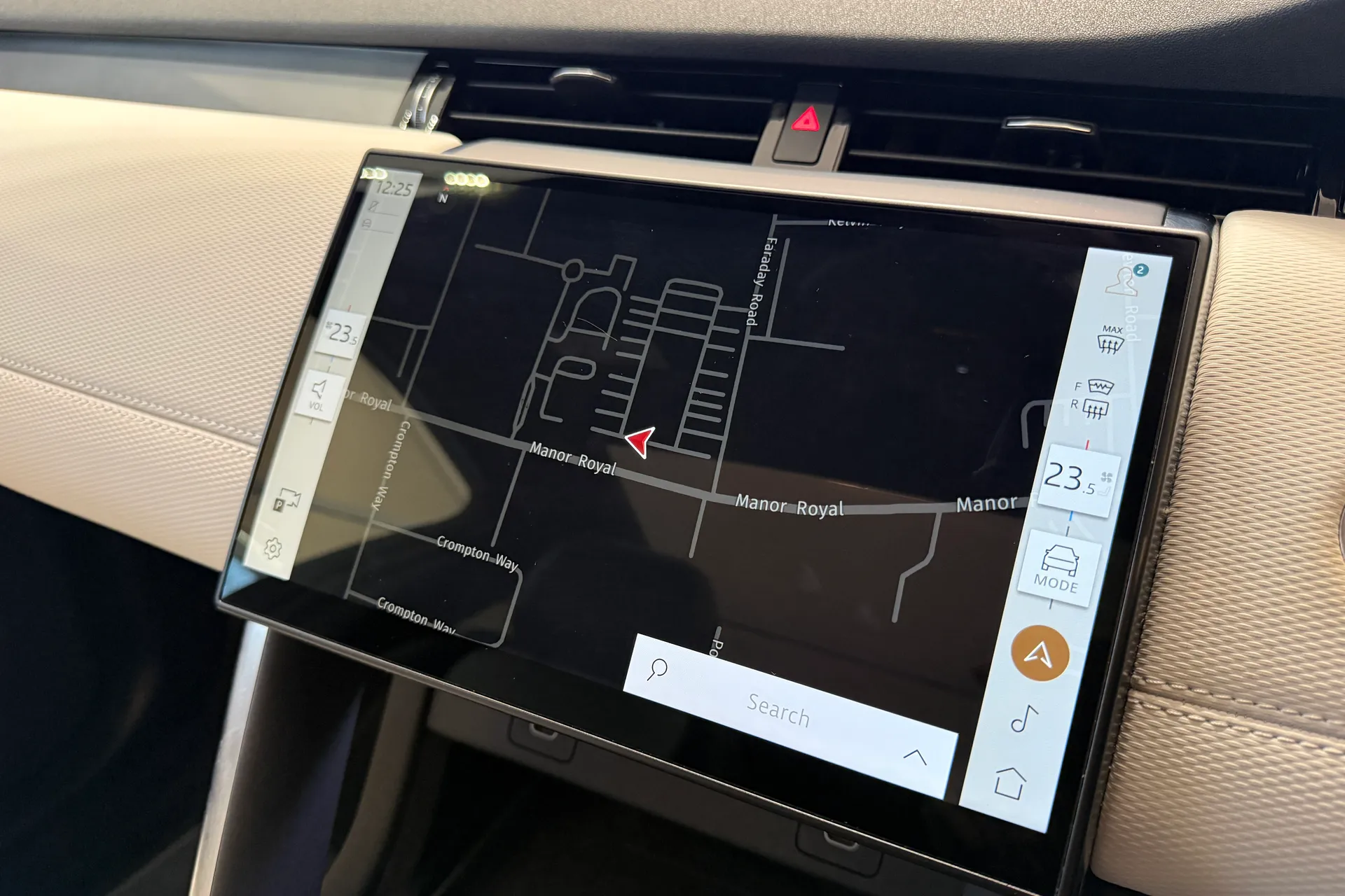LAND ROVER DISCOVERY SPORT thumbnail image number 5