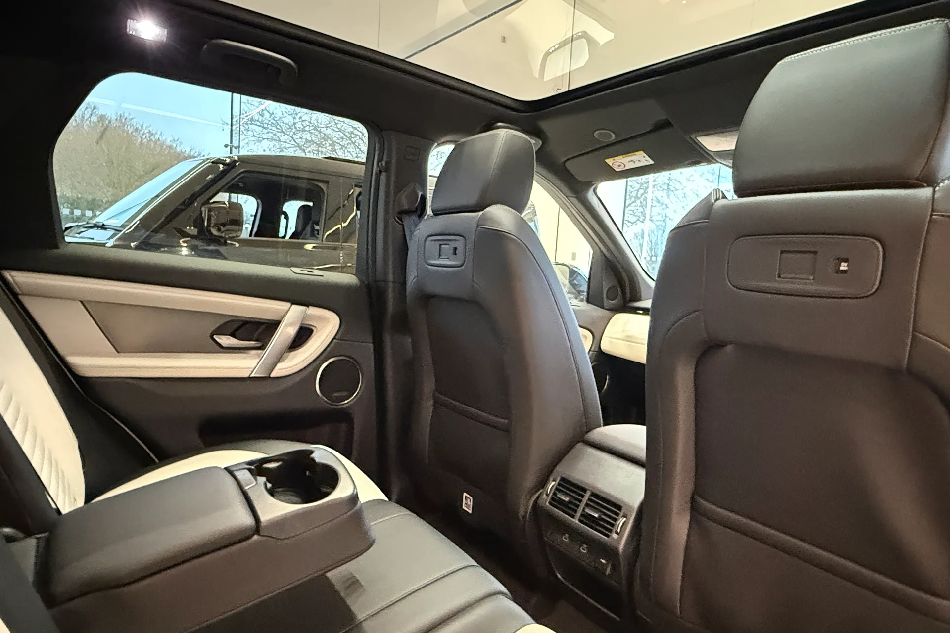 LAND ROVER DISCOVERY SPORT thumbnail image number 35