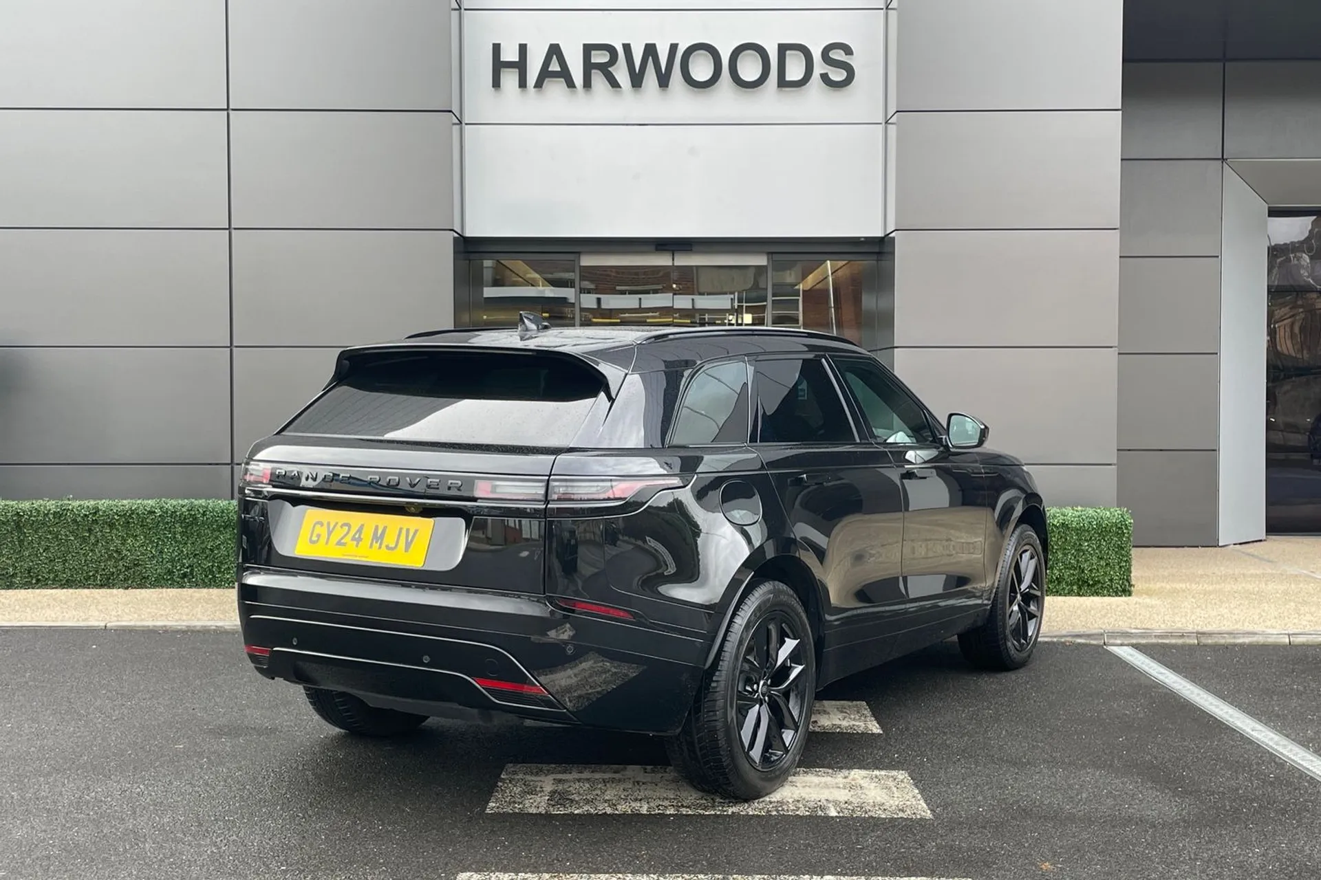 LAND ROVER RANGE ROVER VELAR thumbnail image number 6