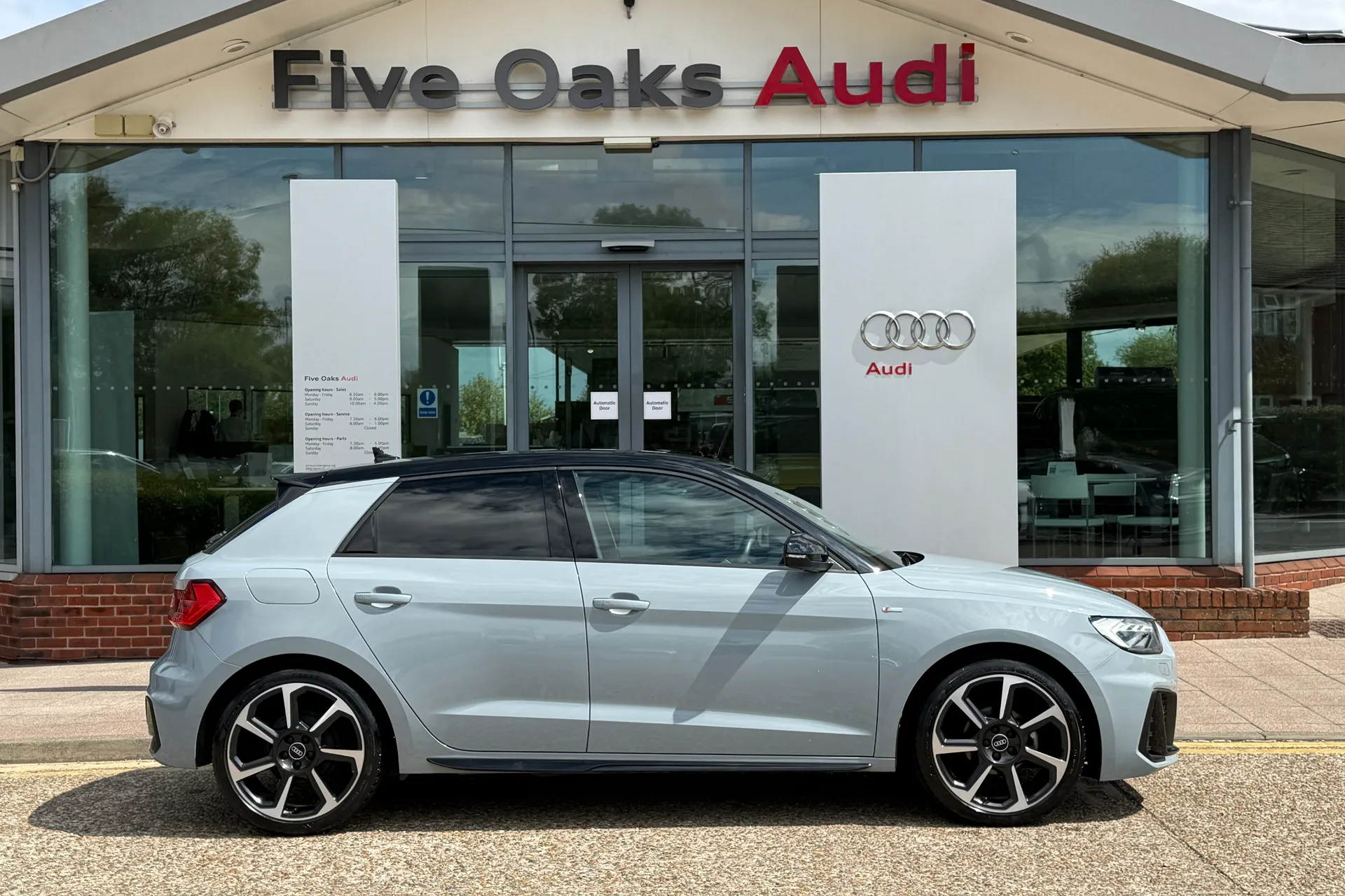 Audi A1 thumbnail image number 2