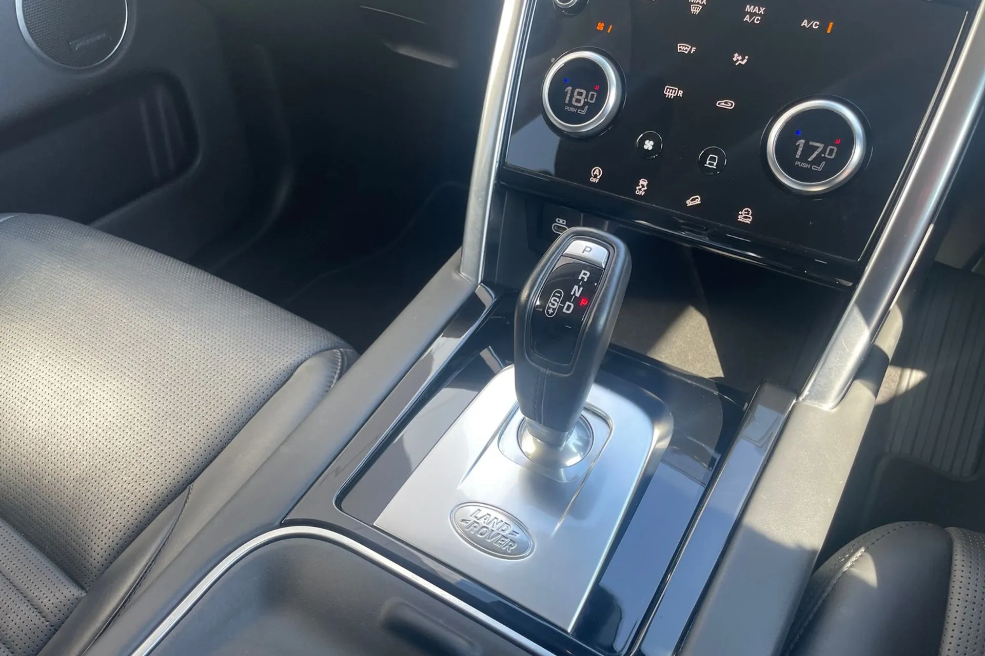 LAND ROVER DISCOVERY SPORT thumbnail image number 50