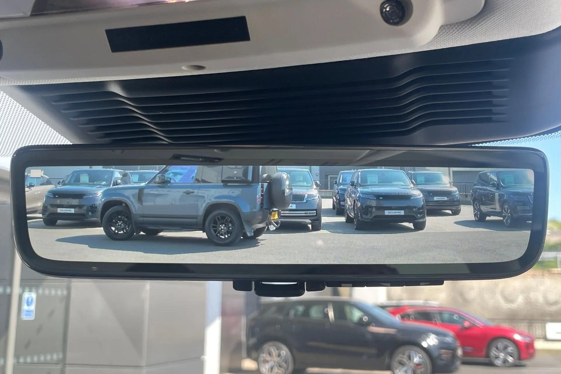 LAND ROVER DISCOVERY SPORT thumbnail image number 13