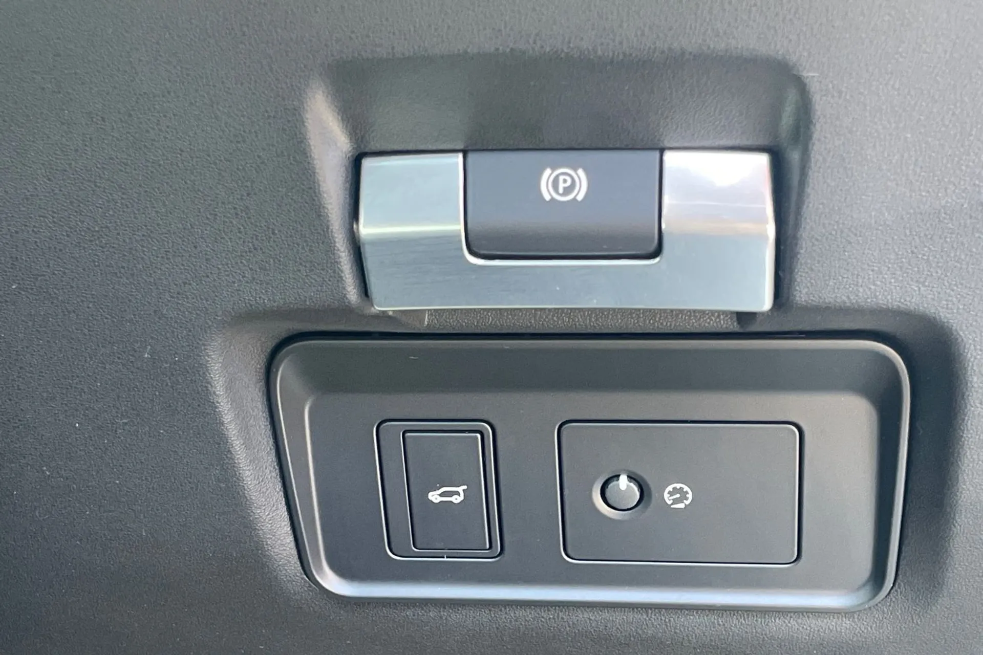 LAND ROVER DISCOVERY SPORT thumbnail image number 53