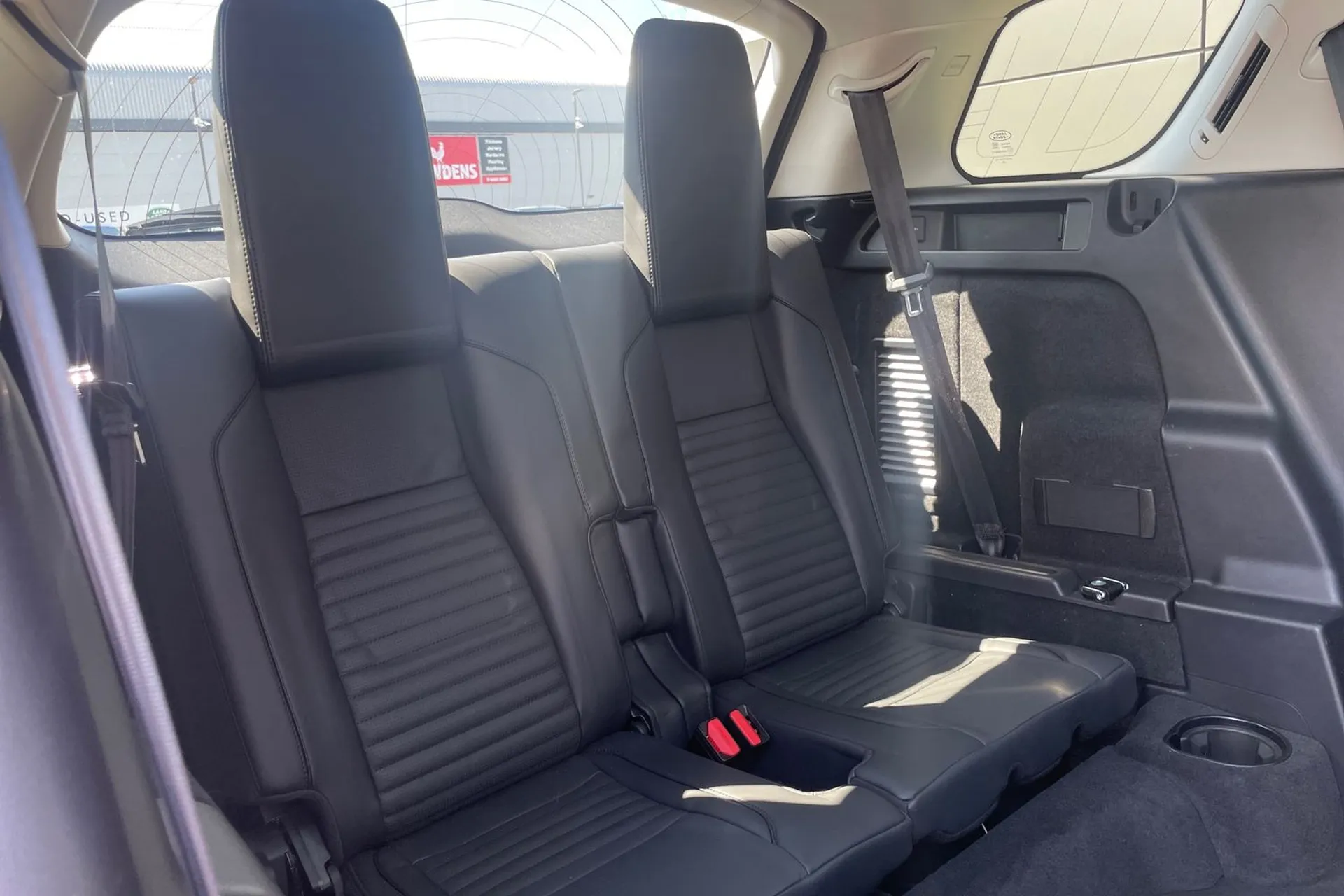 LAND ROVER DISCOVERY SPORT thumbnail image number 60