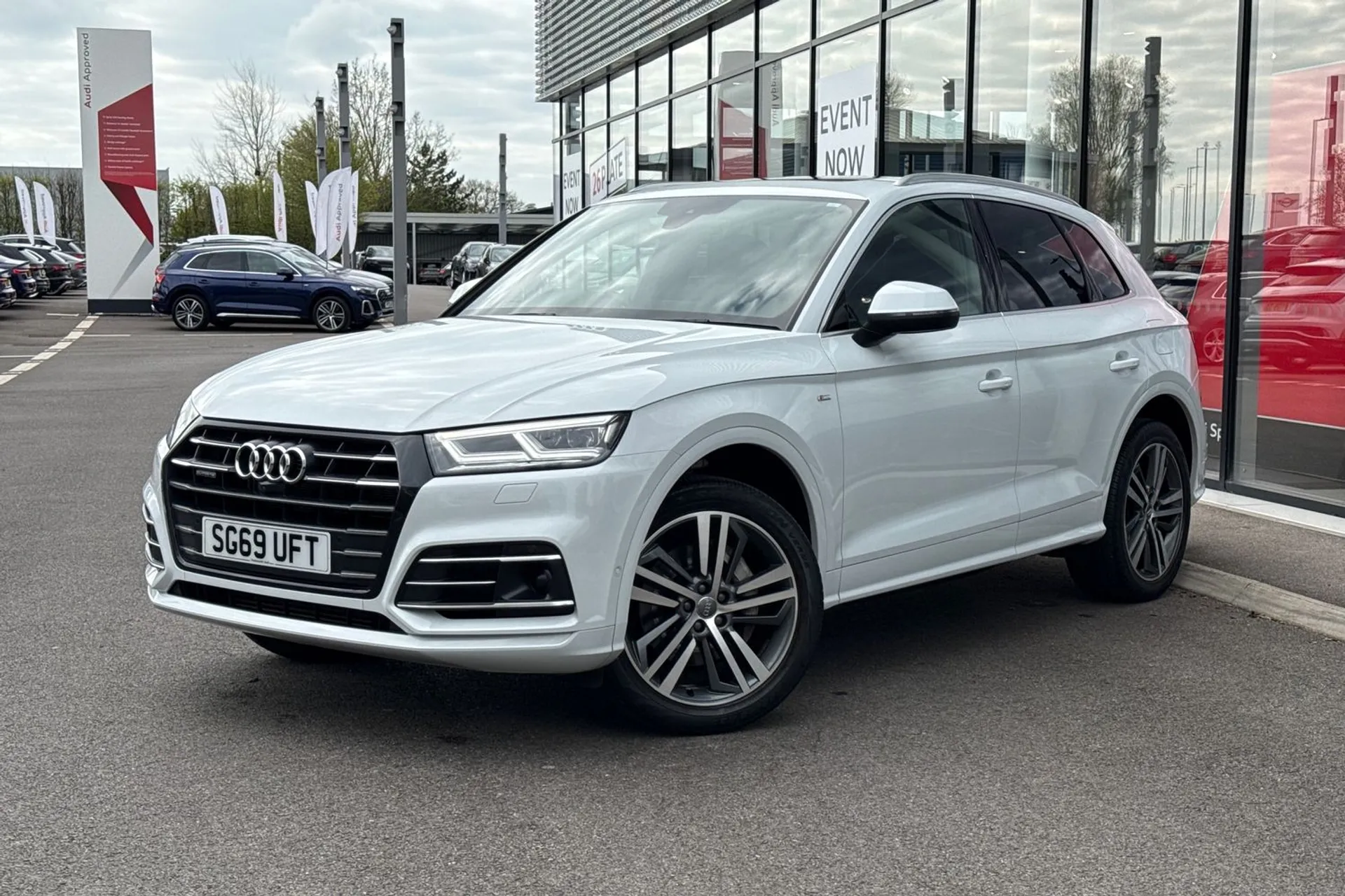 Audi Q5 thumbnail image number 7