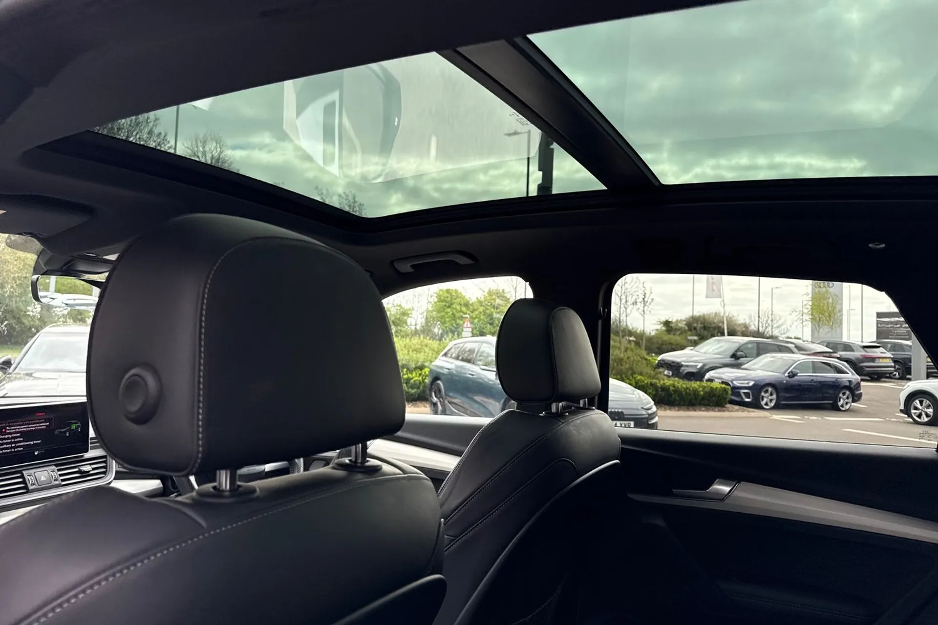 Audi Q5 thumbnail image number 17