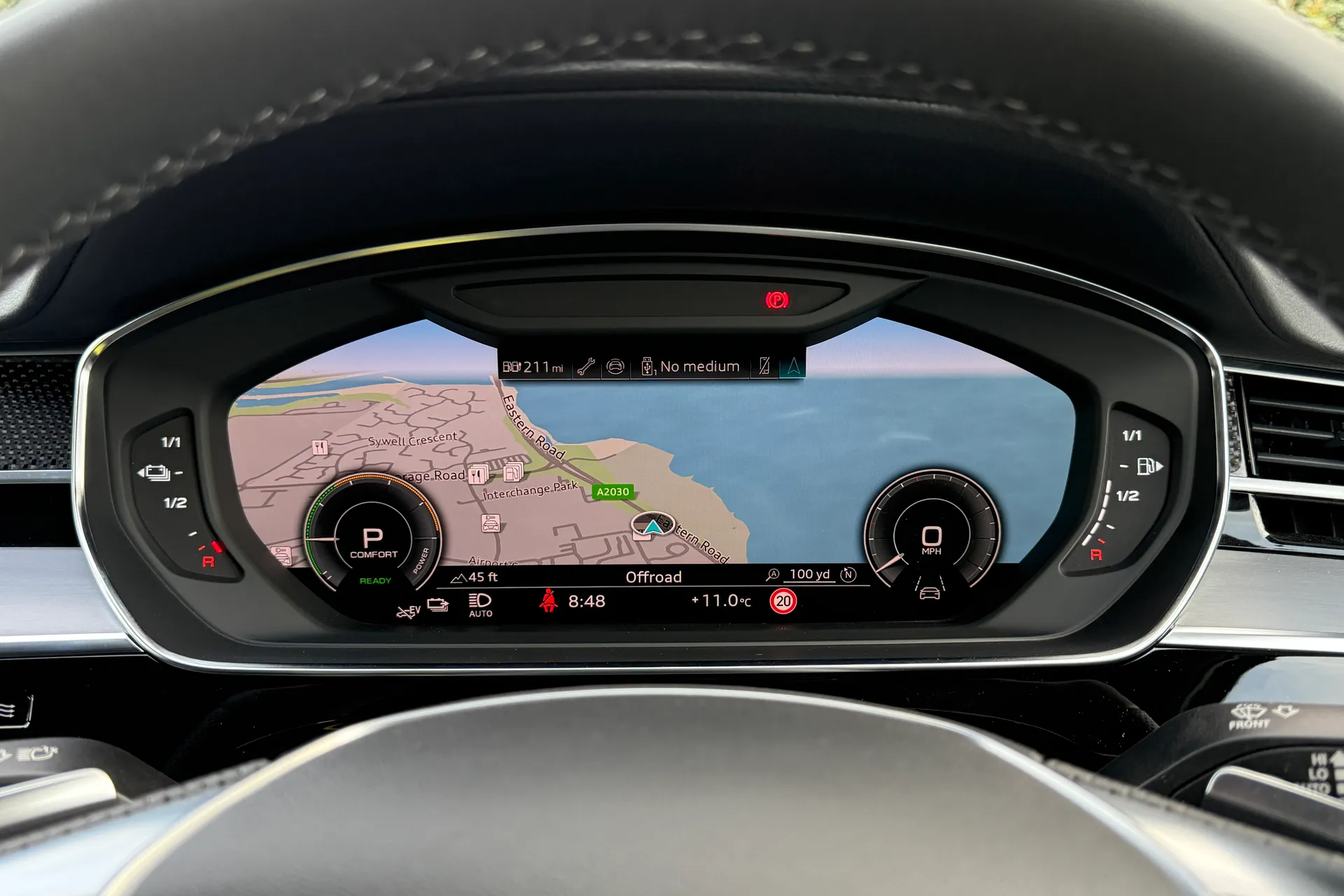 Audi A8 thumbnail image number 4