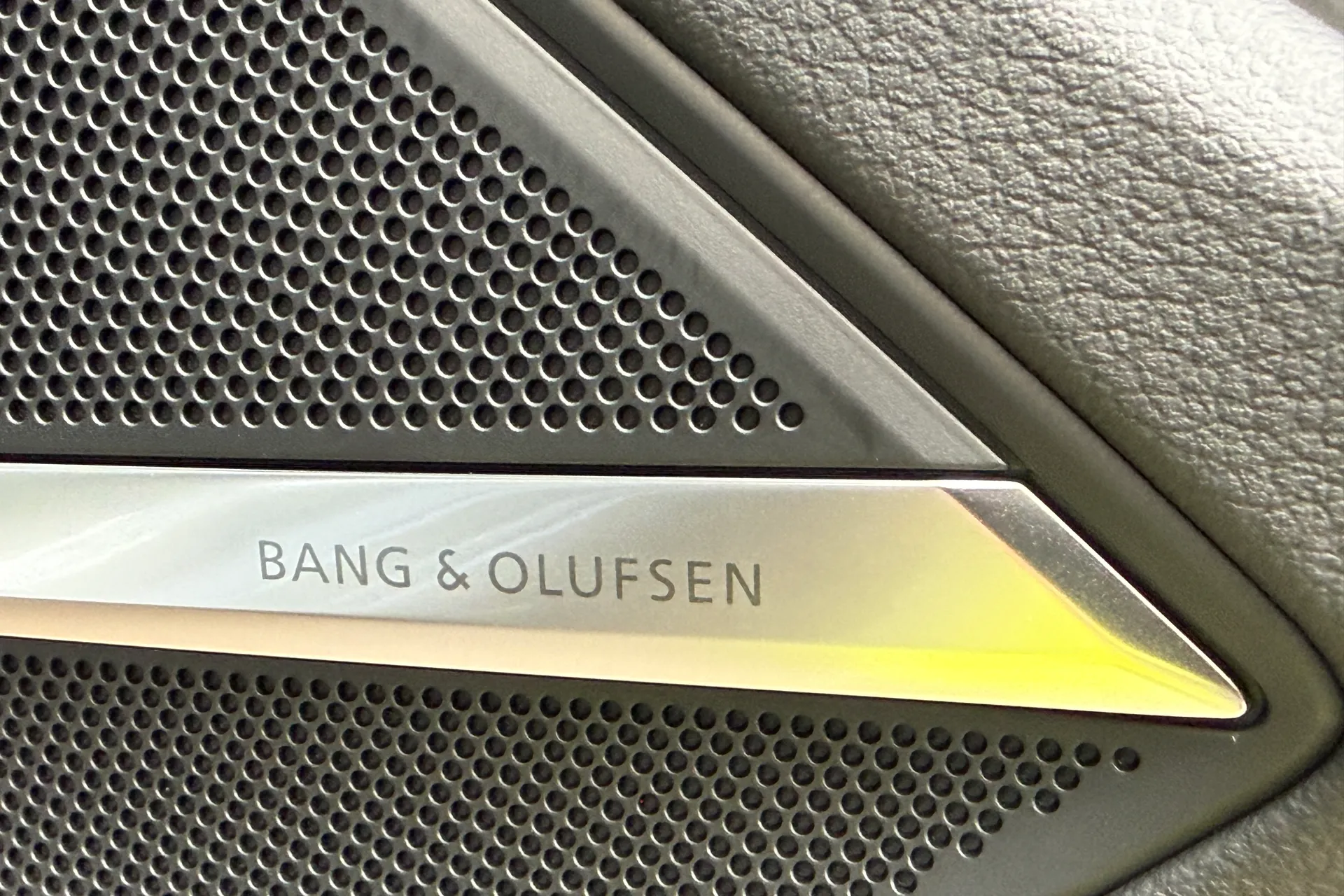 Audi A8 thumbnail image number 15