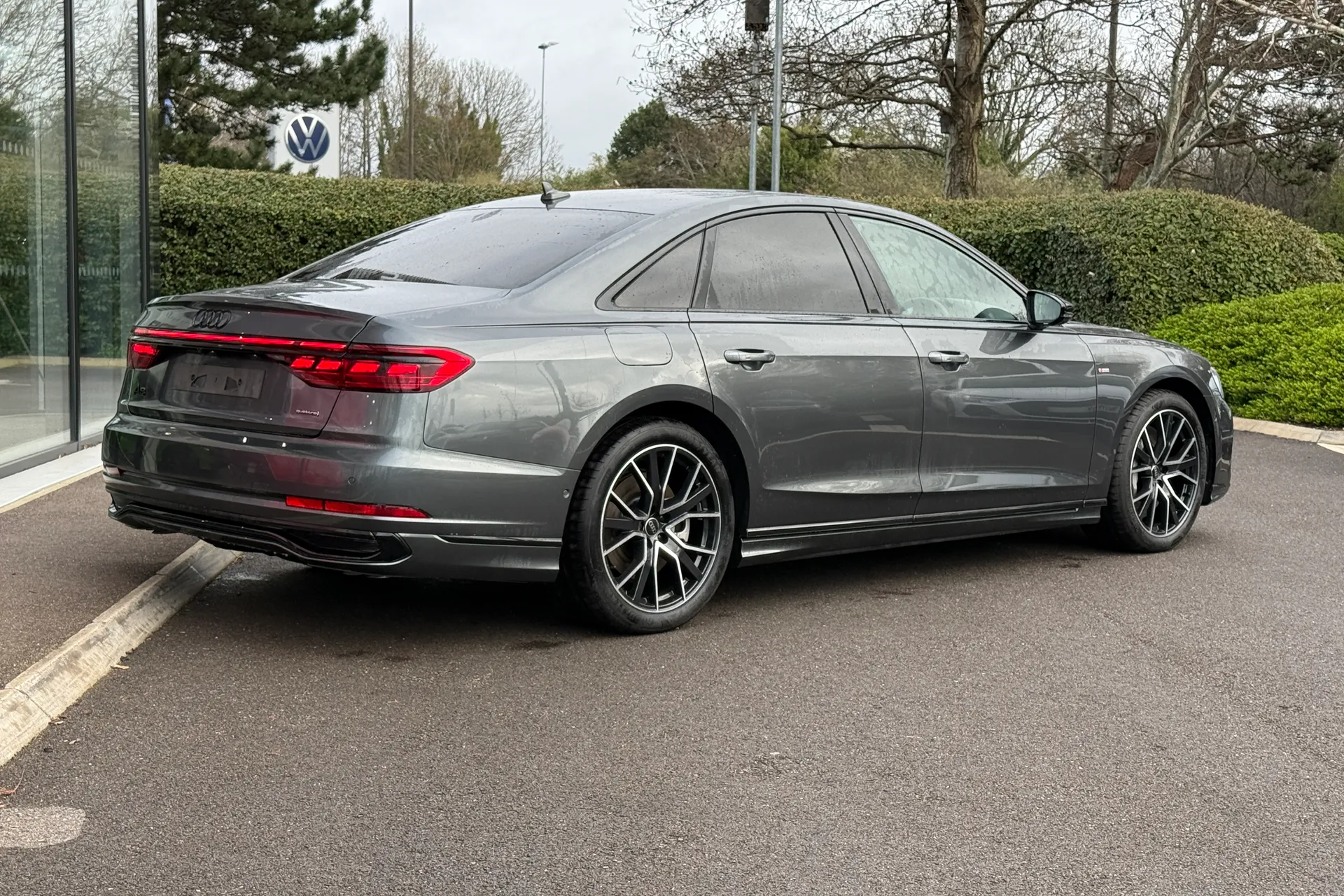 Audi A8 thumbnail image number 16