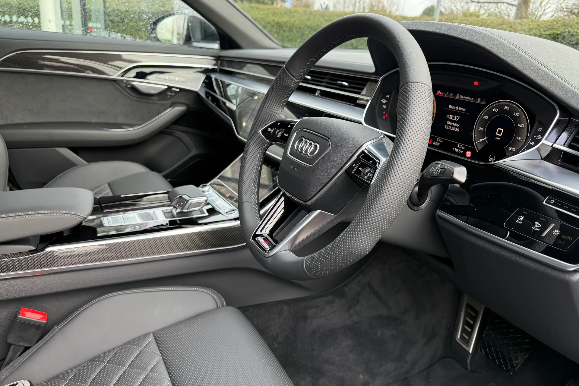 Audi A8 thumbnail image number 9