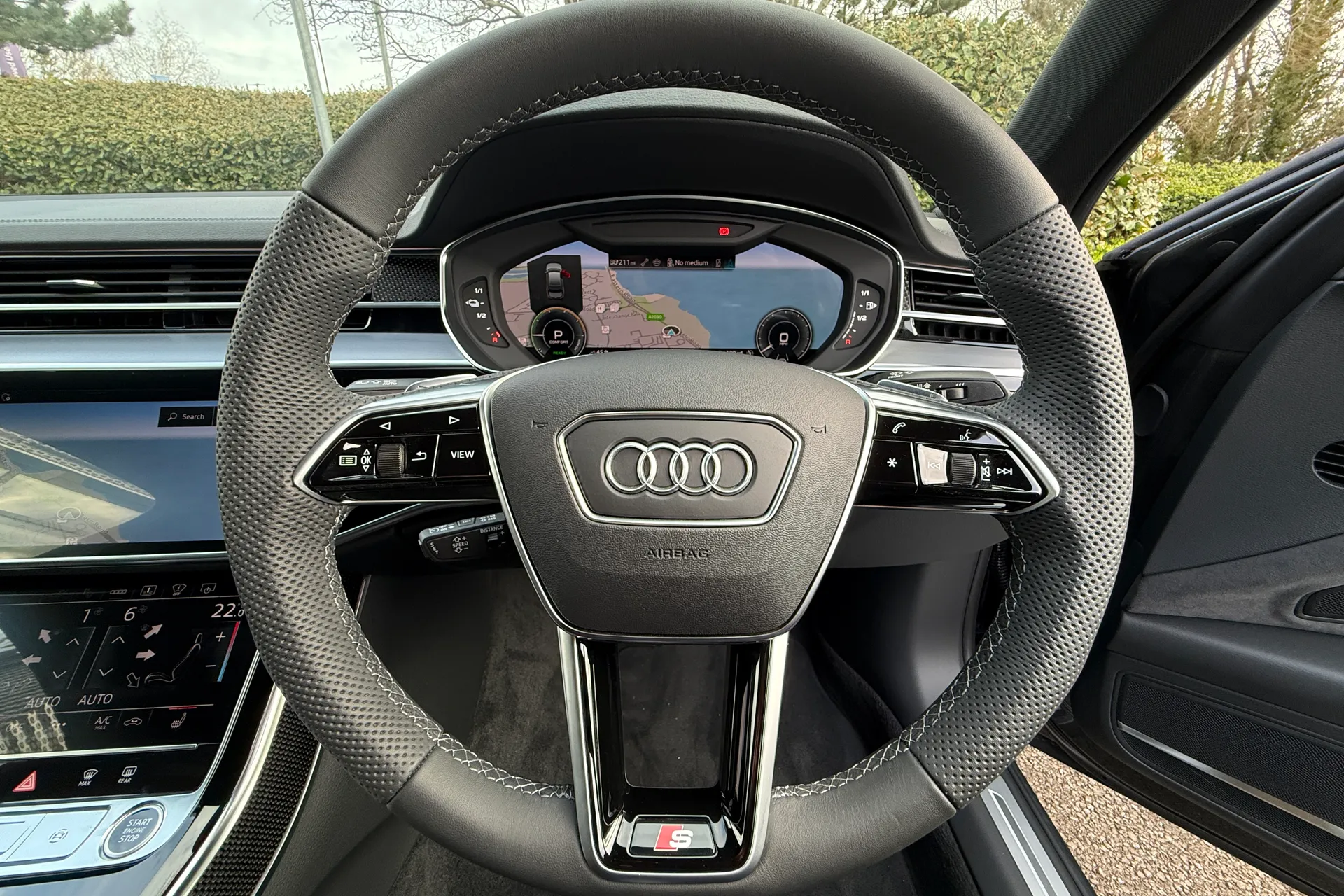 Audi A8 thumbnail image number 14