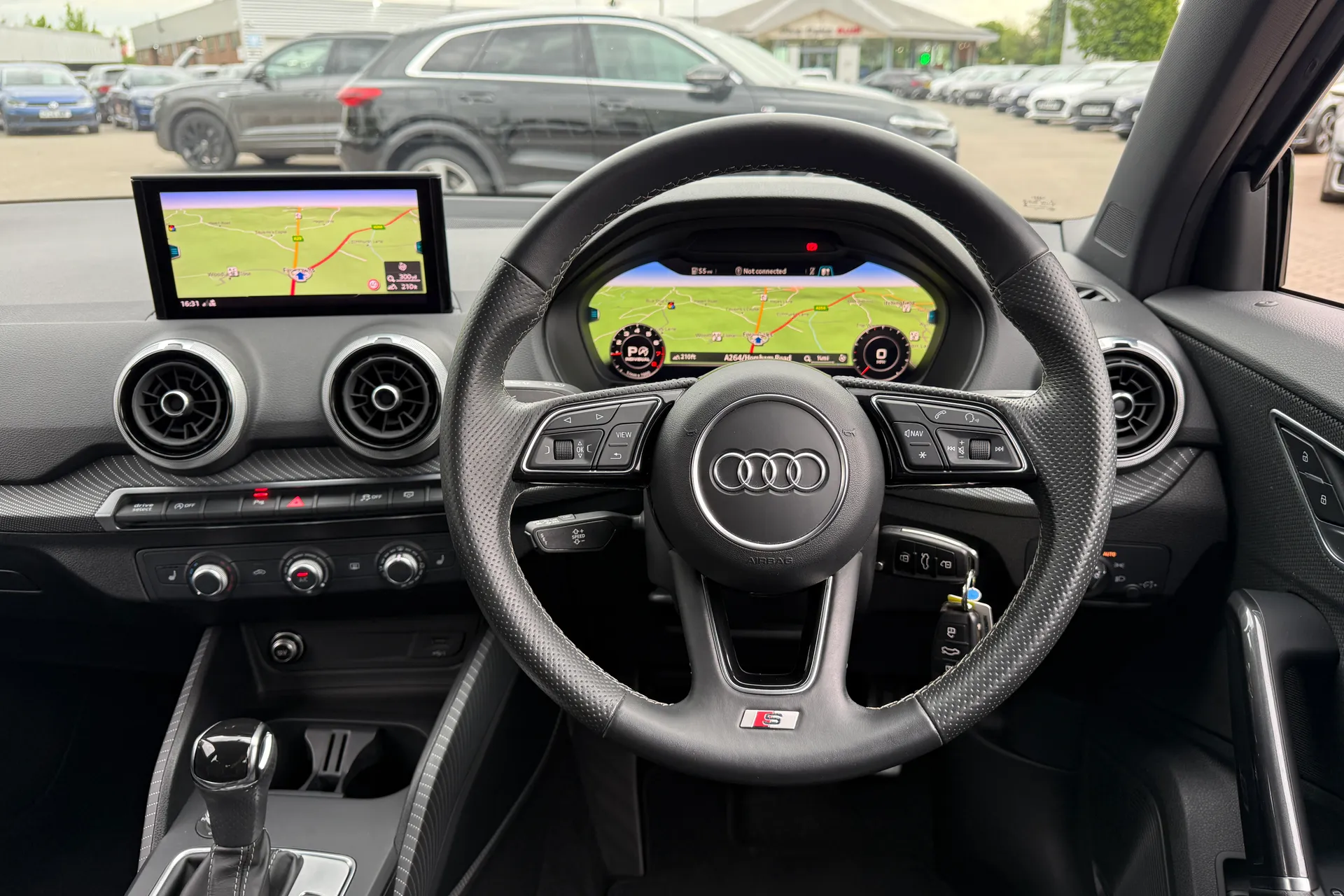 Audi Q2 thumbnail image number 6