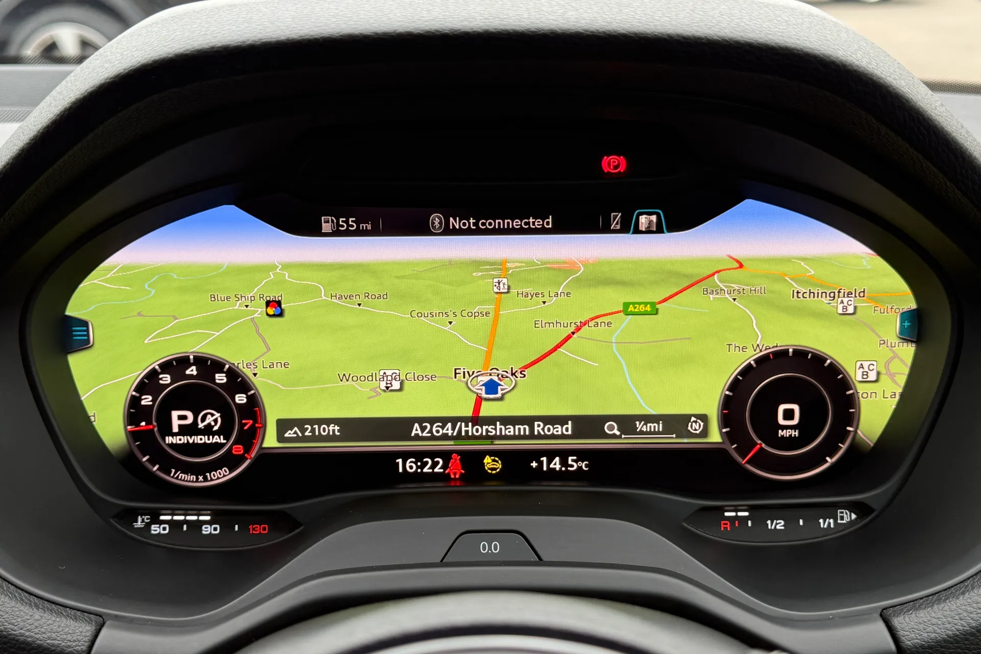 Audi Q2 thumbnail image number 12