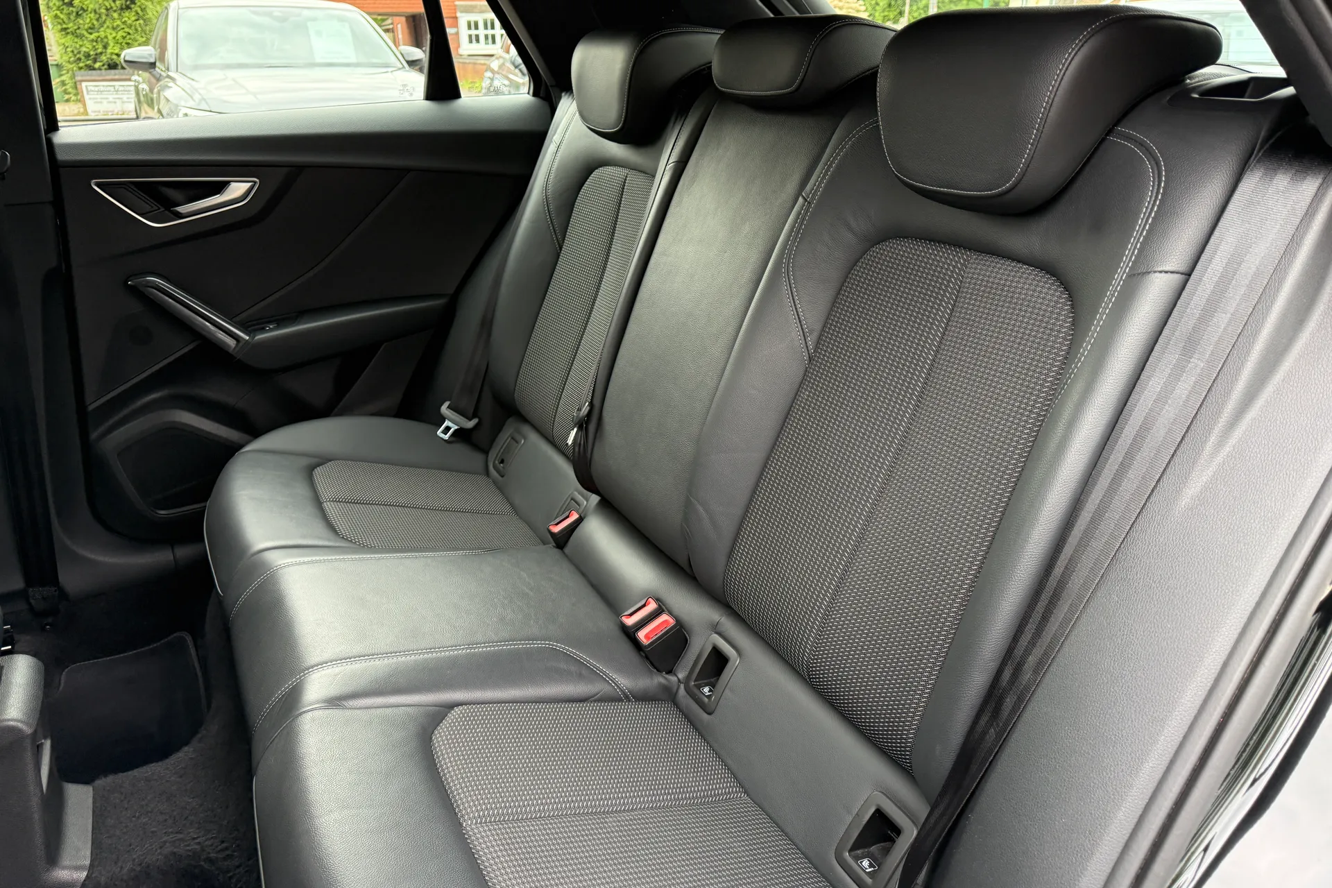 Audi Q2 thumbnail image number 40