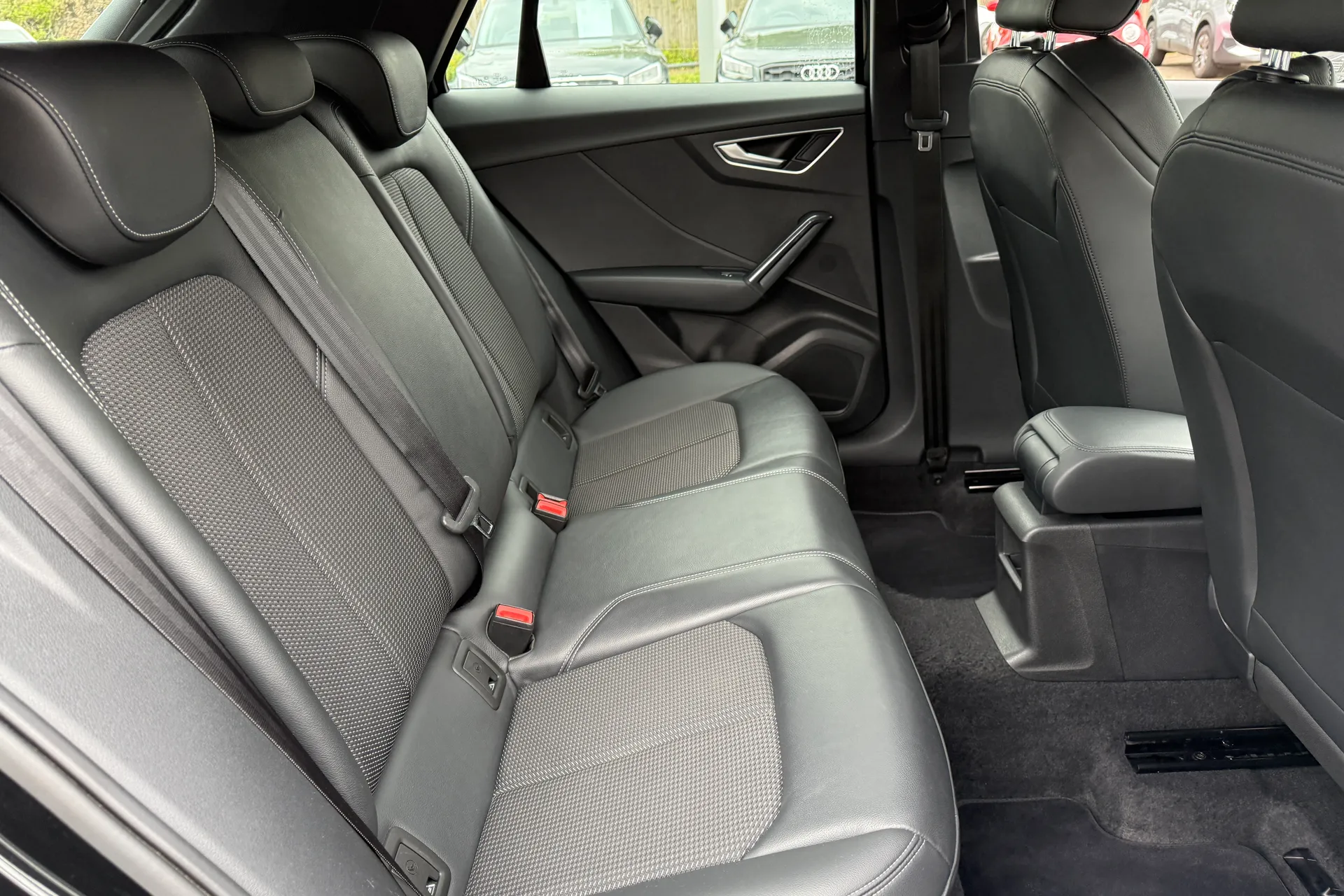 Audi Q2 thumbnail image number 42