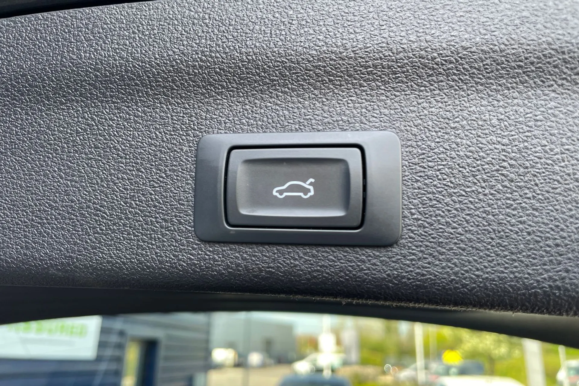 Audi A6 thumbnail image number 19