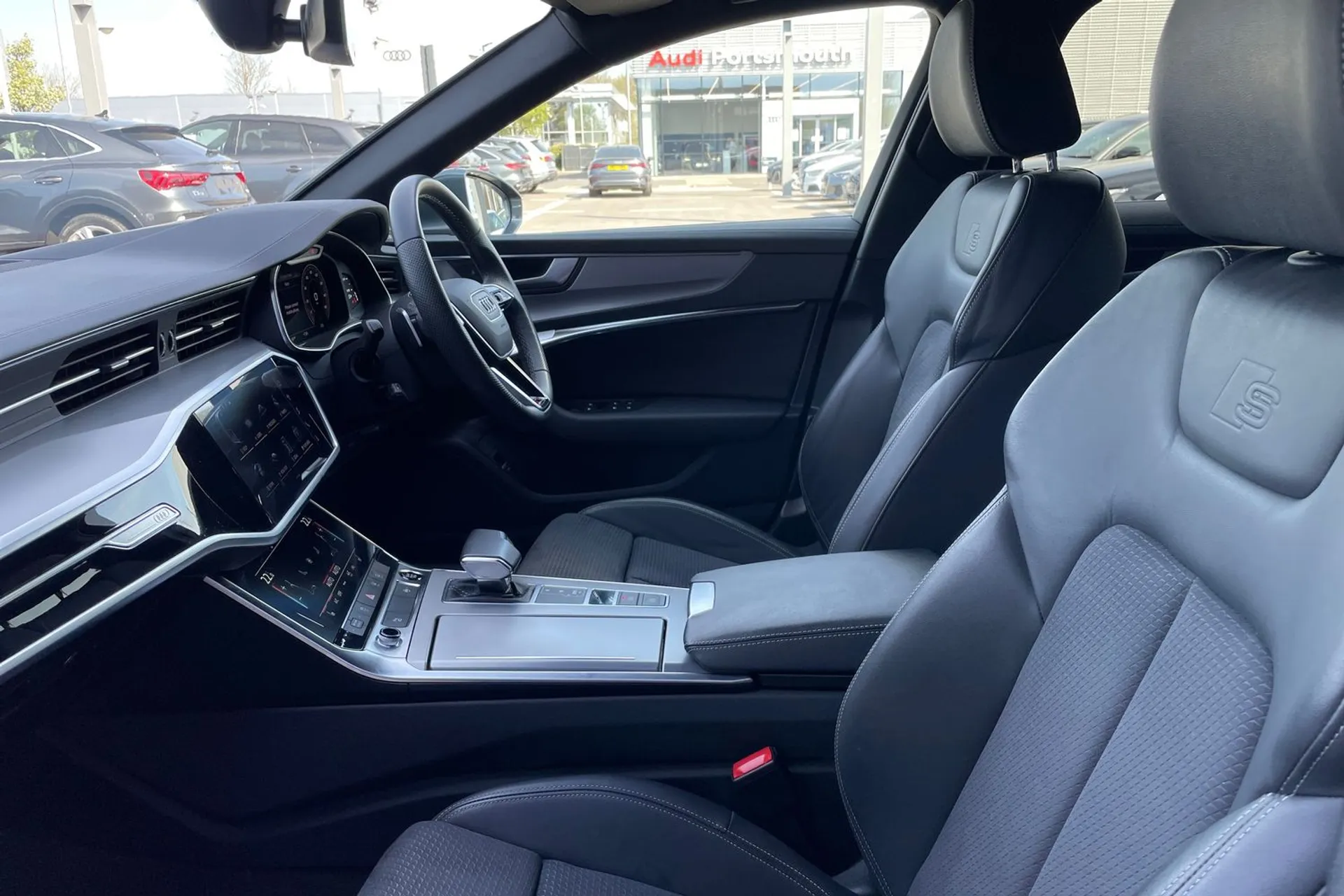 Audi A6 thumbnail image number 34