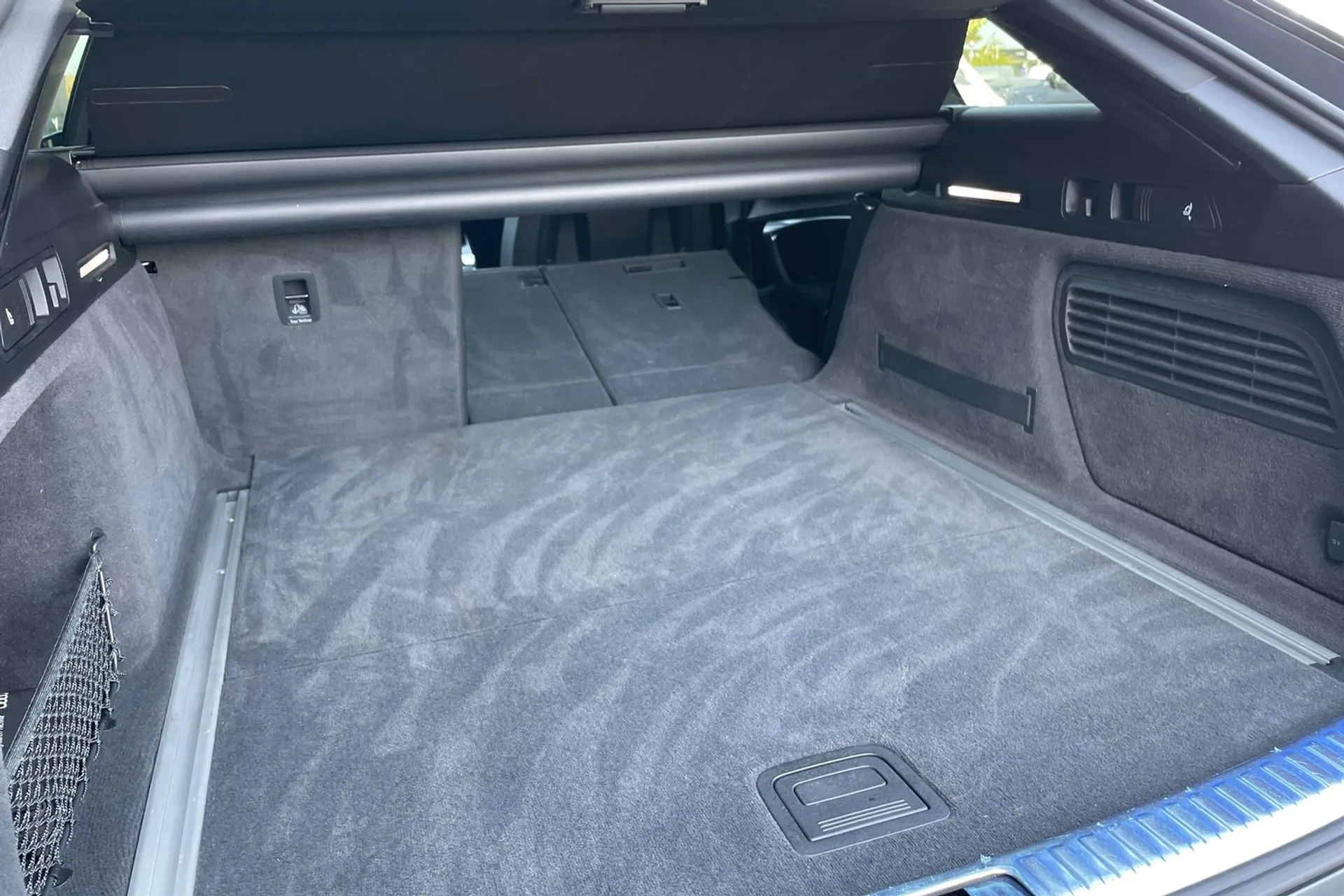 Audi A6 thumbnail image number 20