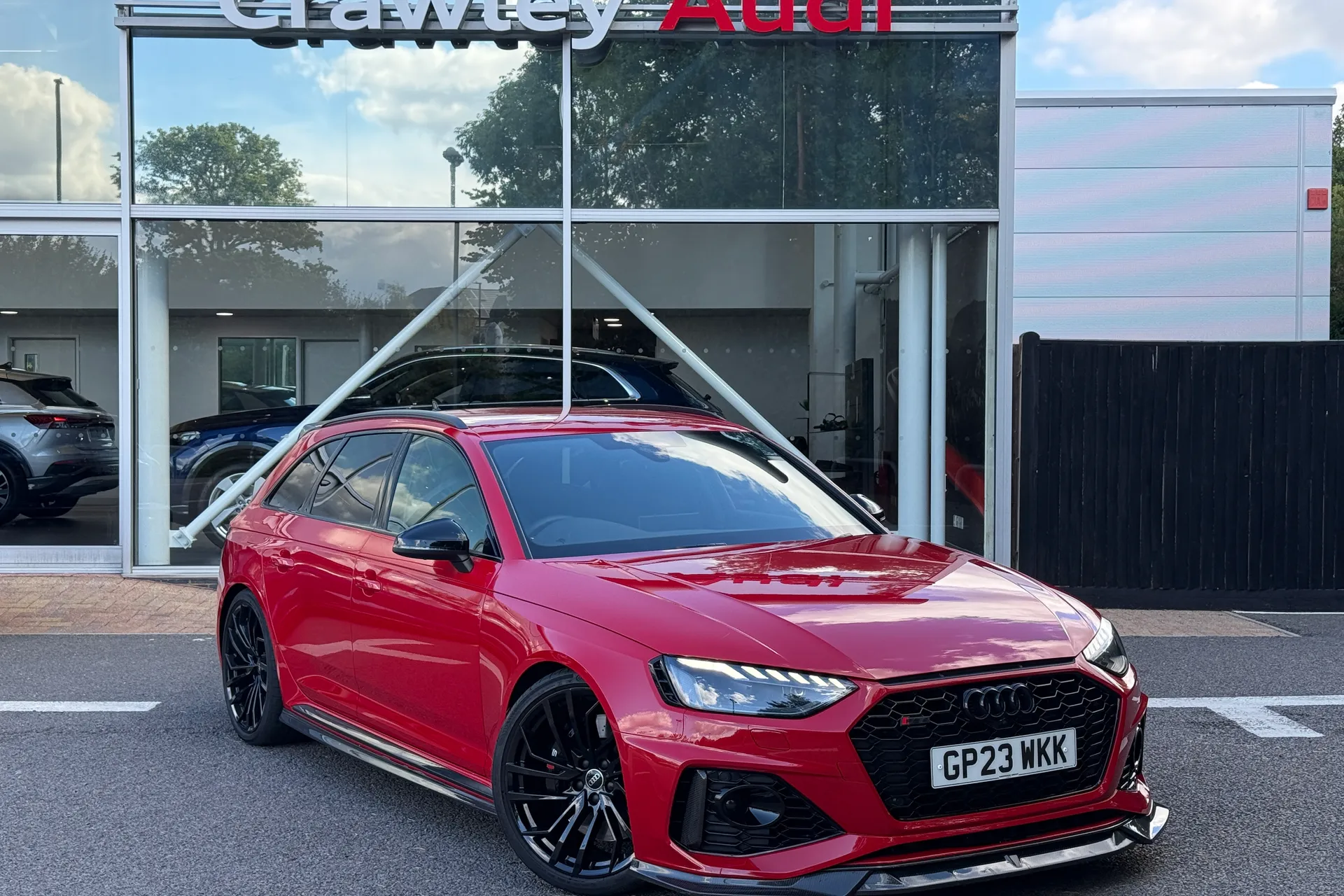 Audi RS4 focused image