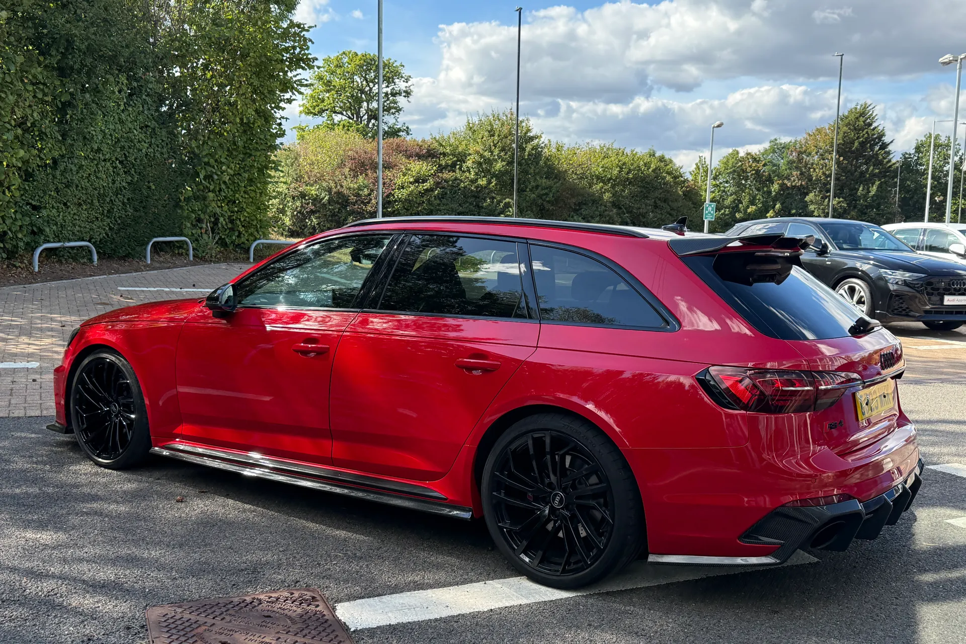 Audi RS4 thumbnail image number 43