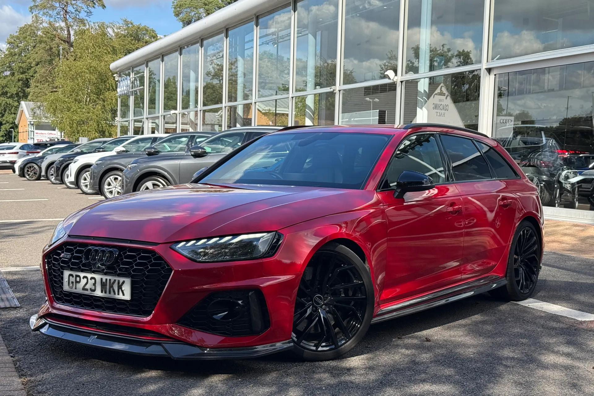 Audi RS4 thumbnail image number 51