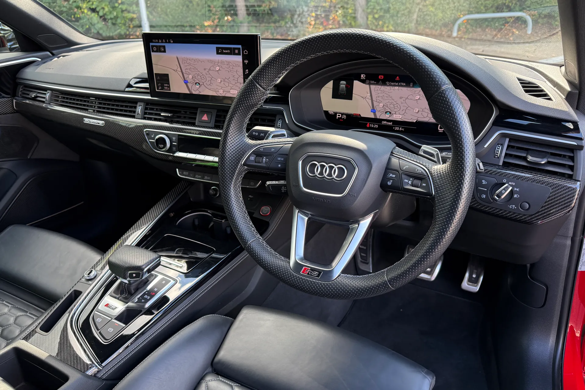 Audi RS4 thumbnail image number 27